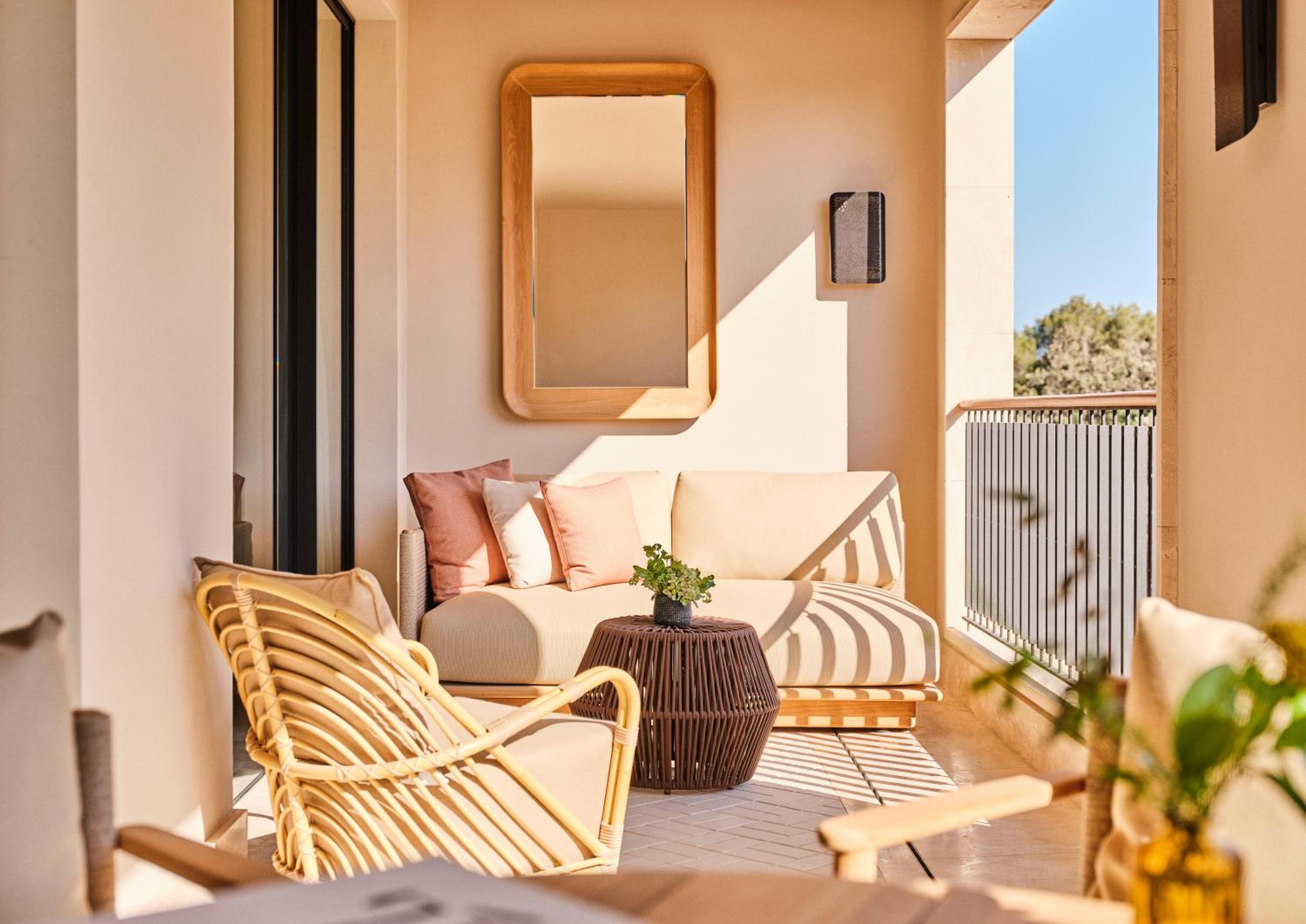 Grand Pine View Suite