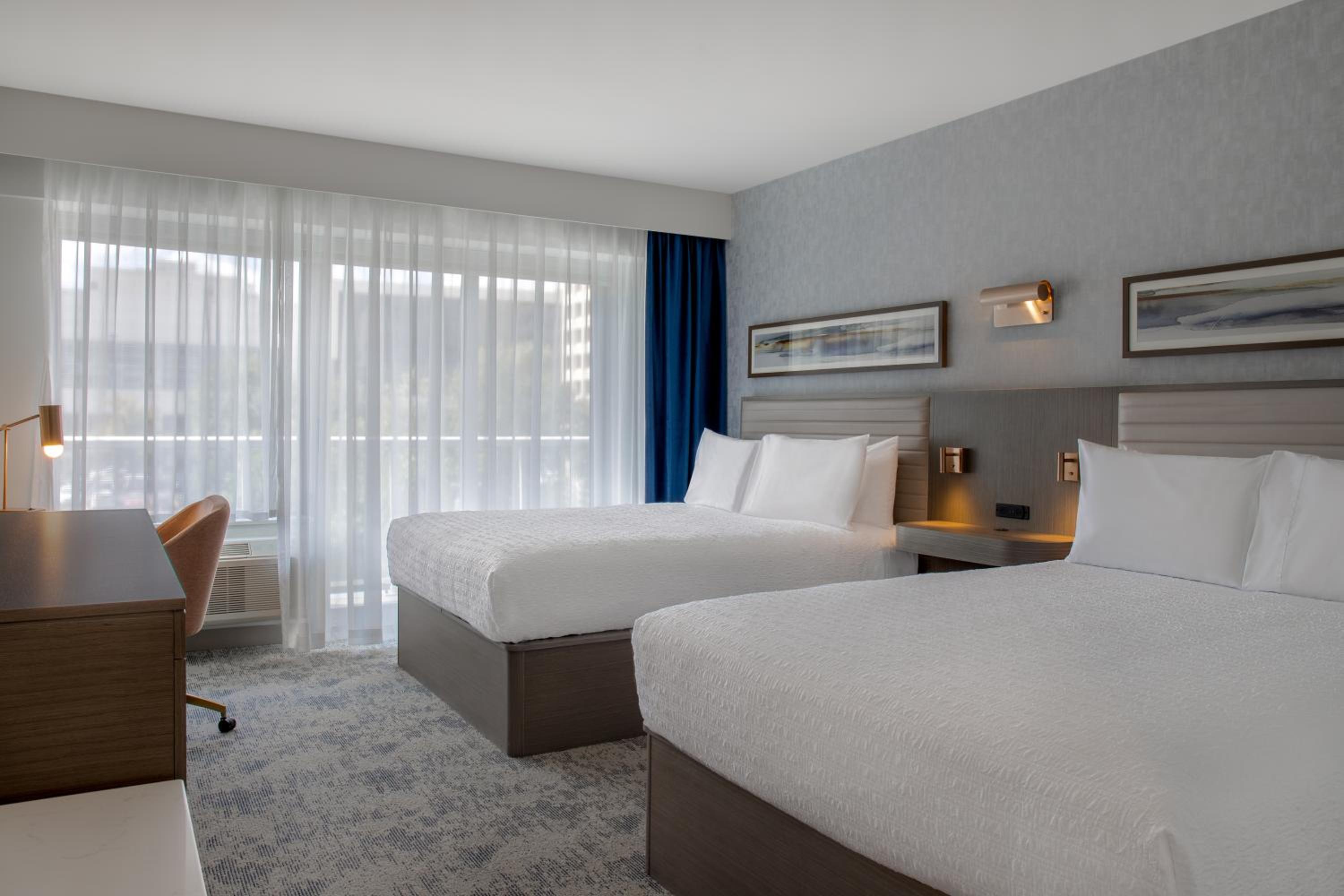 Queen Room with Two Queen Beds and City View - Photo 9