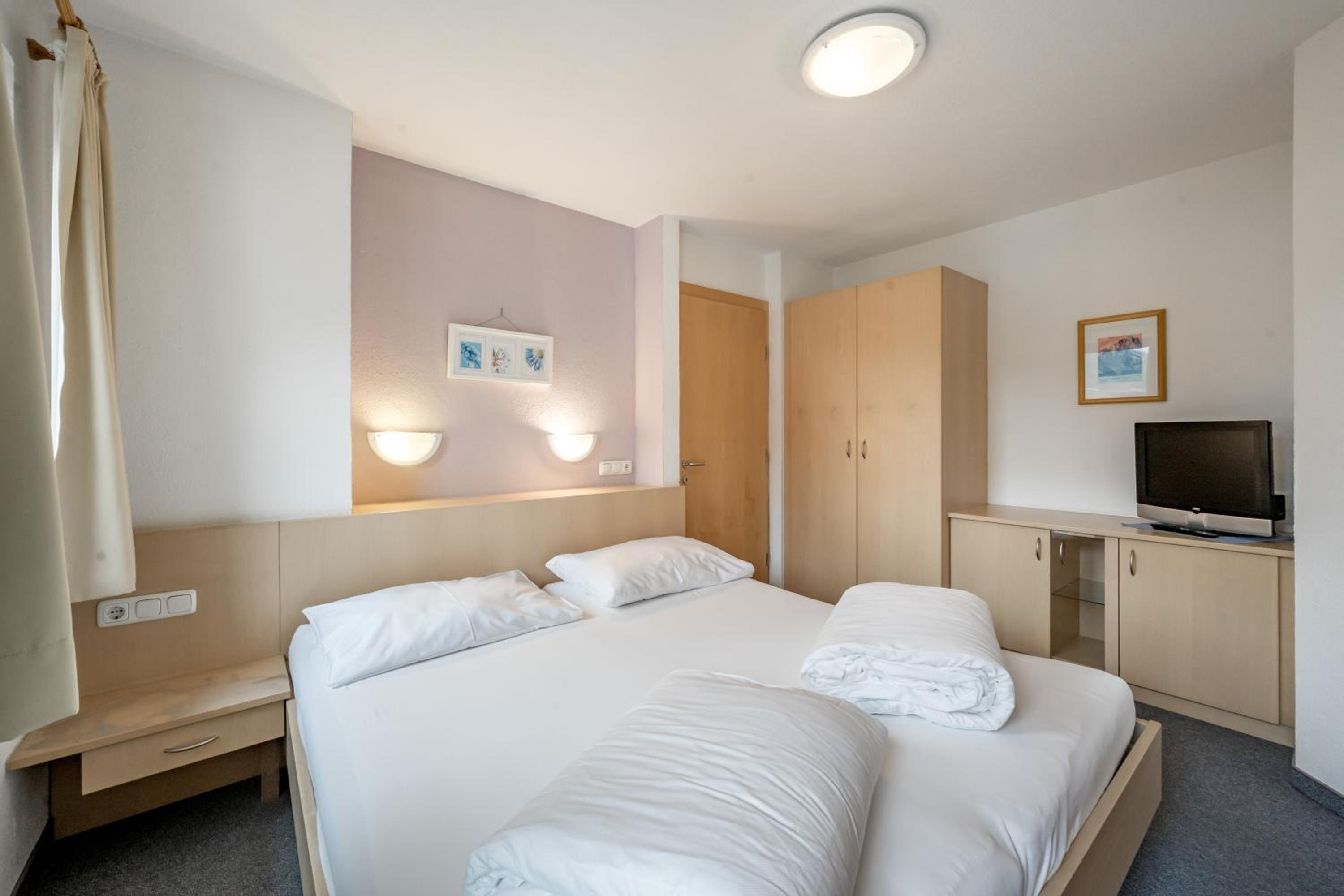 Apartment (4 Adults) - Annex photo 1
