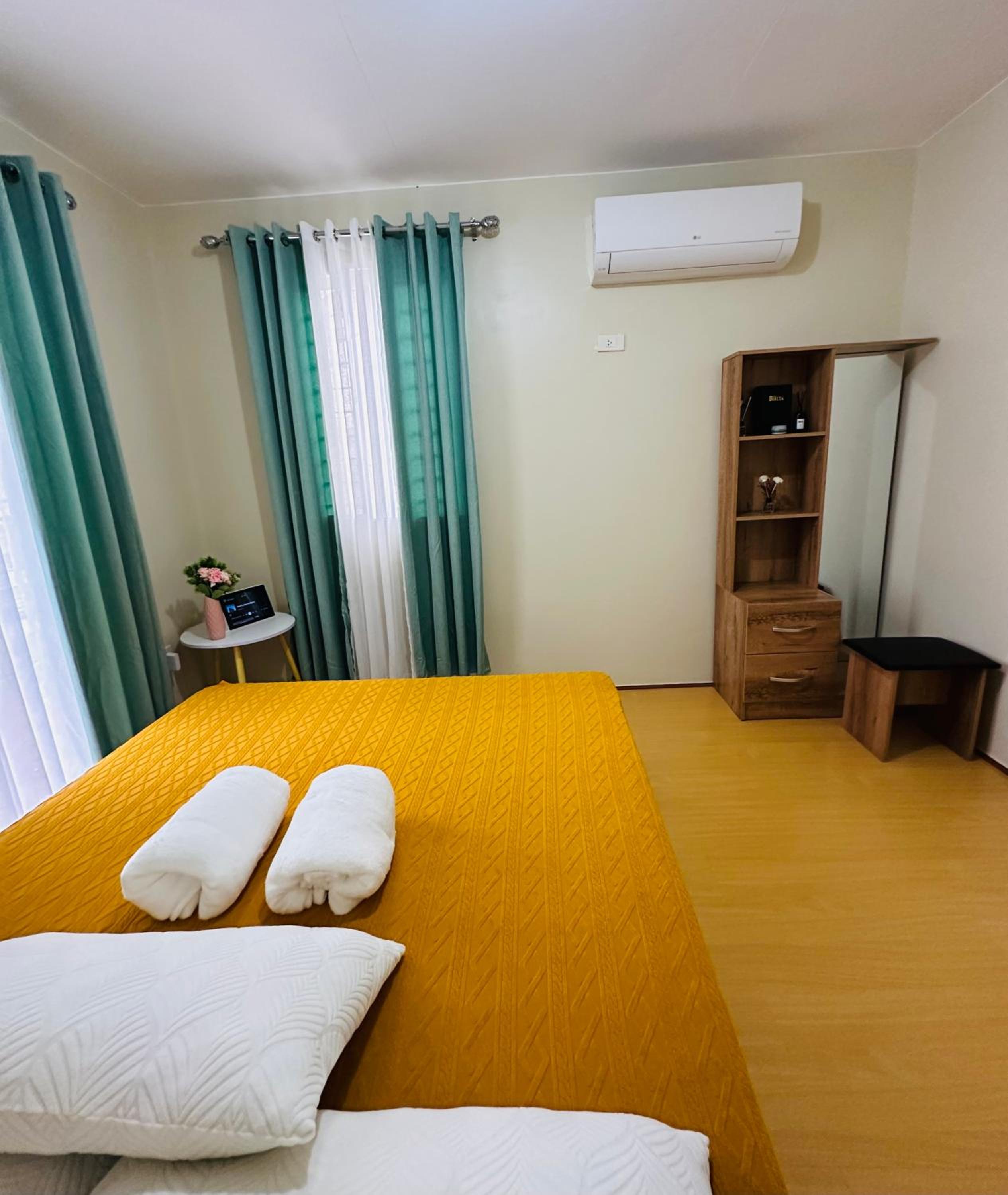 Three-Bedroom Home photo 2