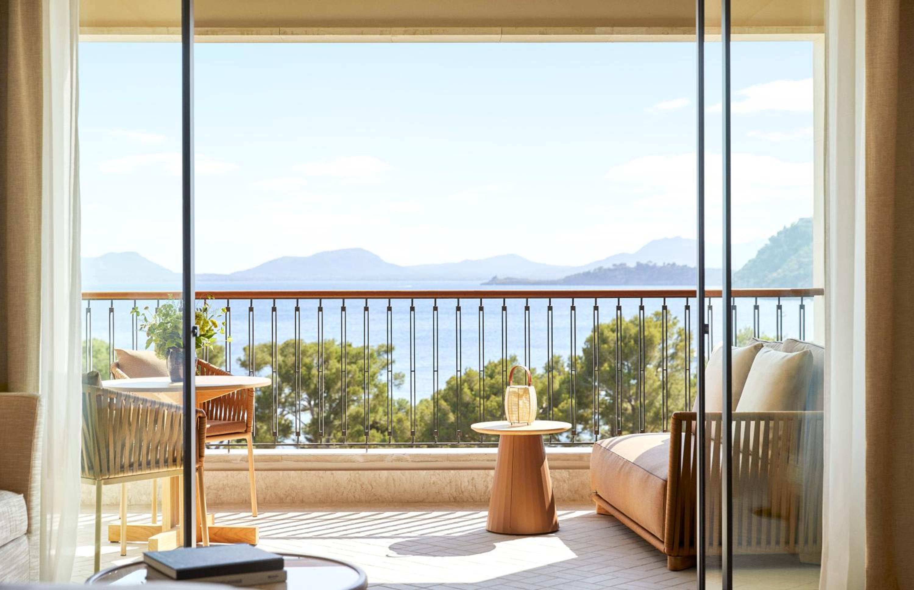 Grand Sea View Room King