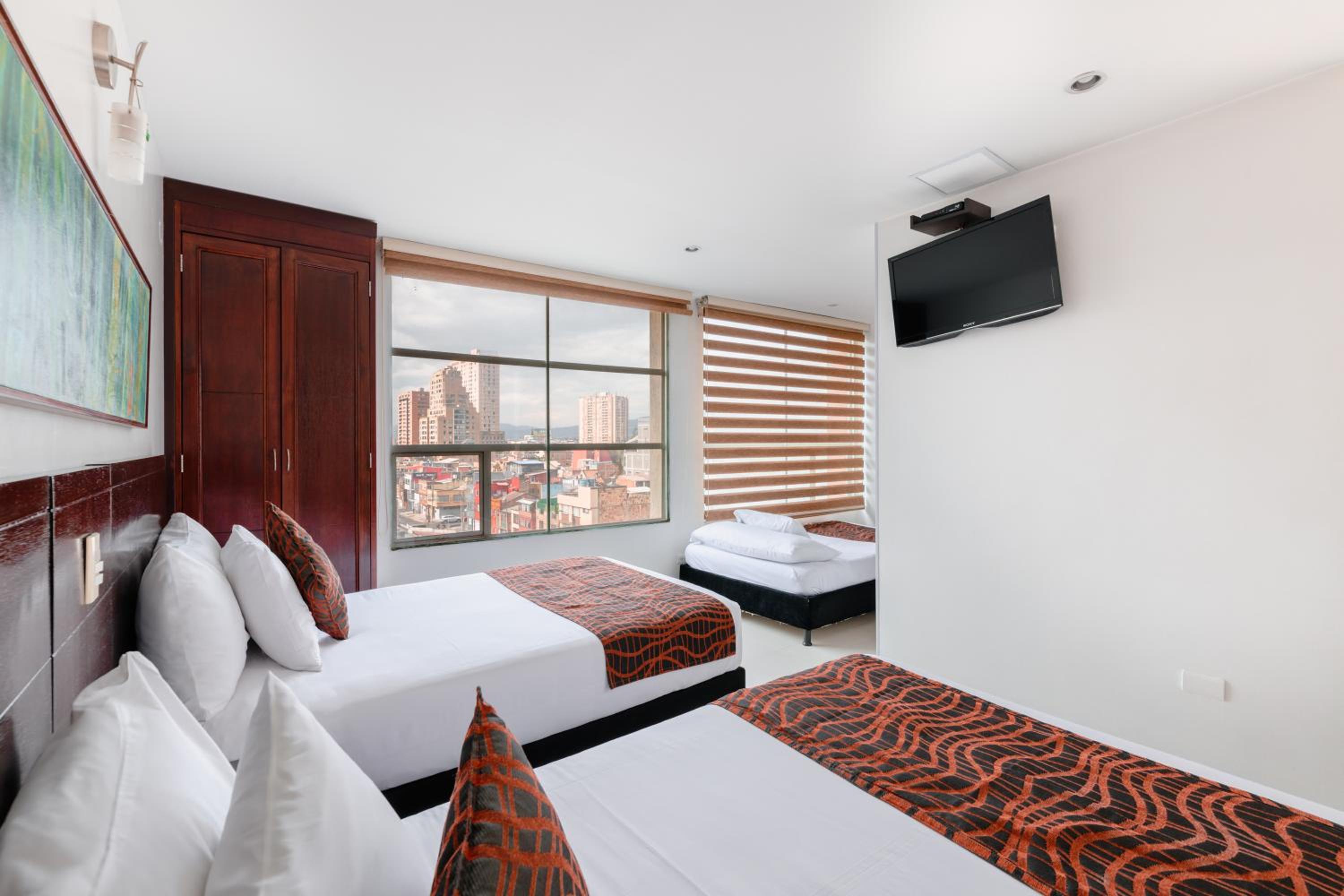Basic Triple Room photo 1