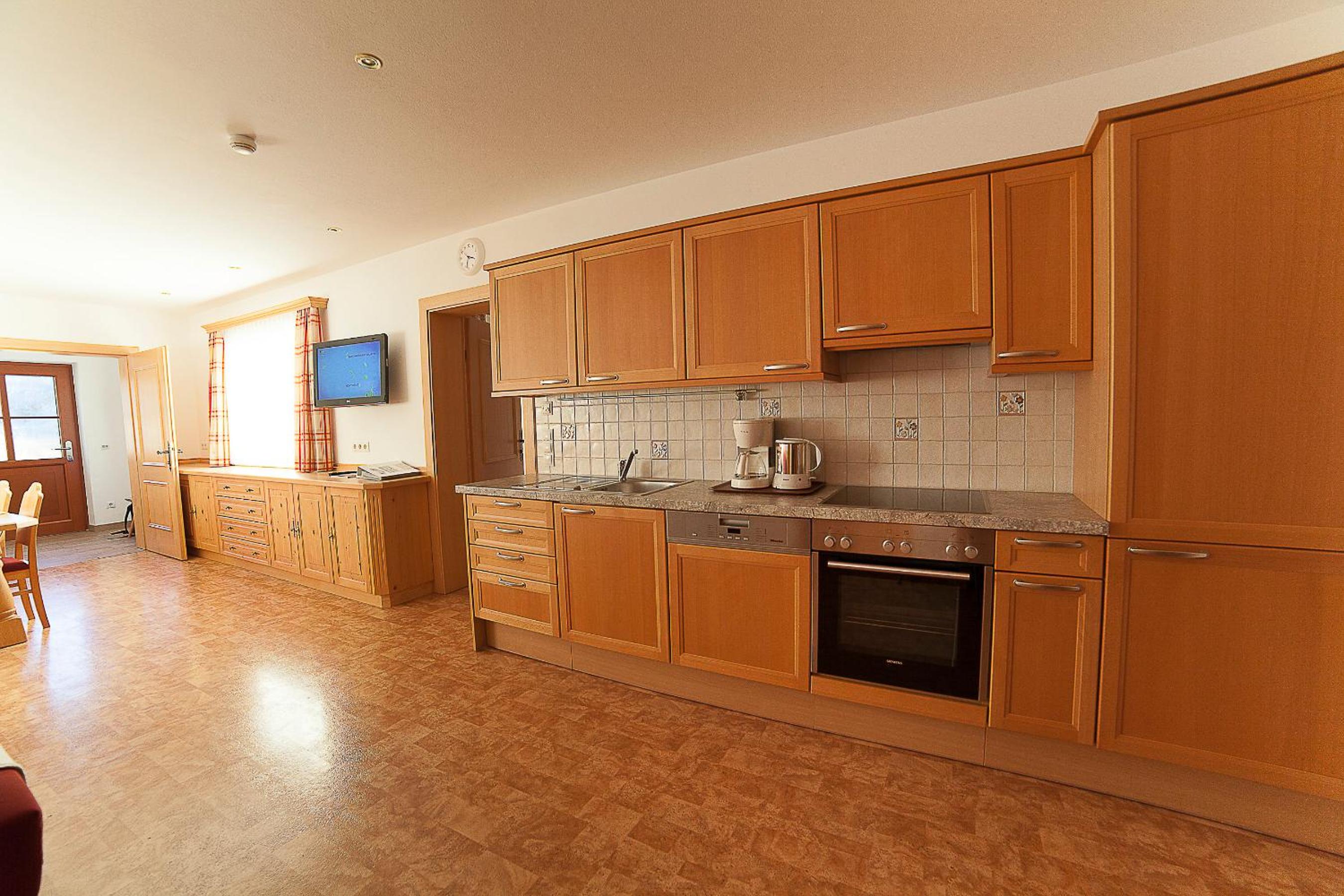 Three-Bedroom Apartment photo 2