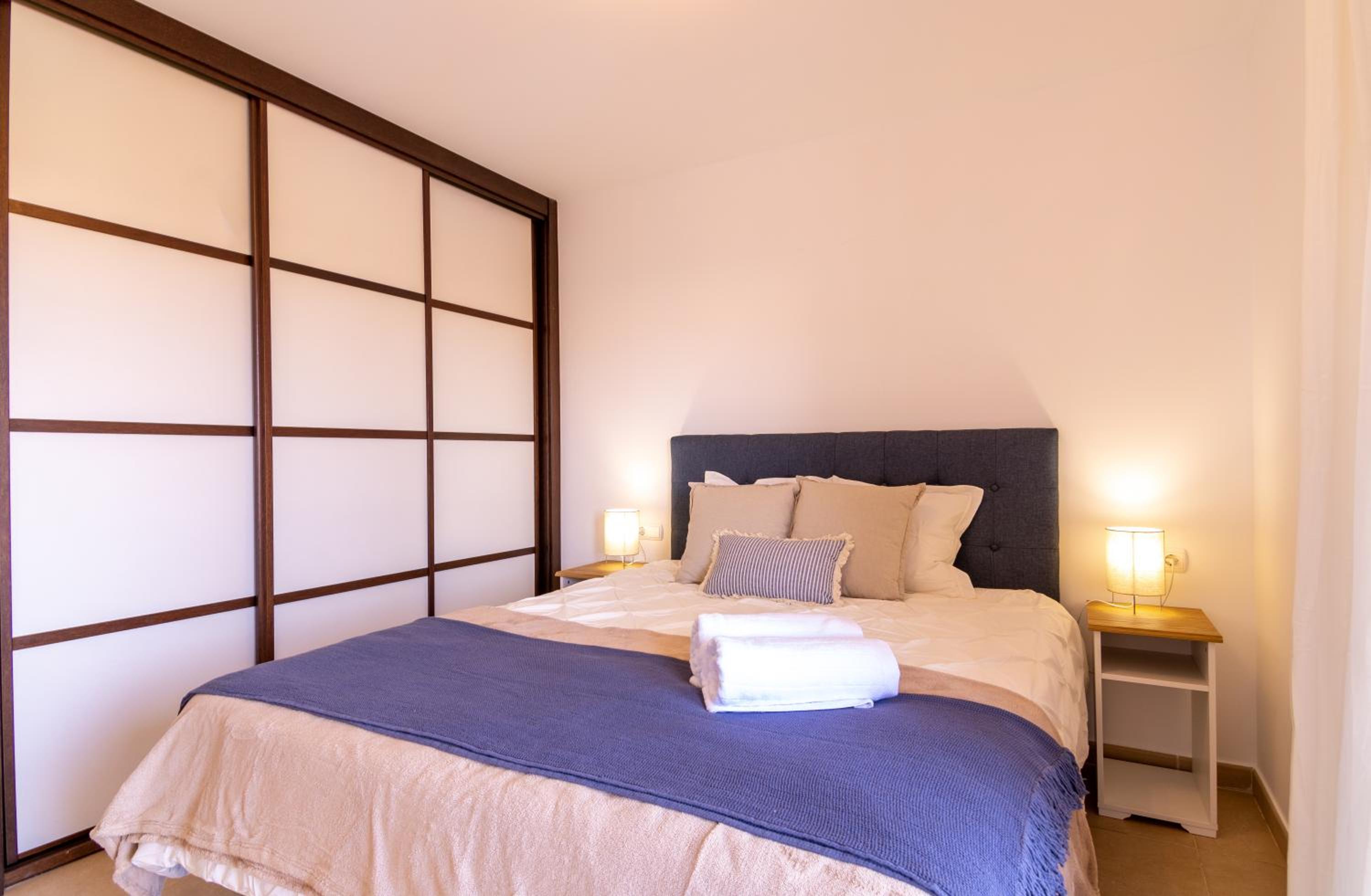 Apartamento Deluxe de Dos Habitaciones con Vista al Jardín