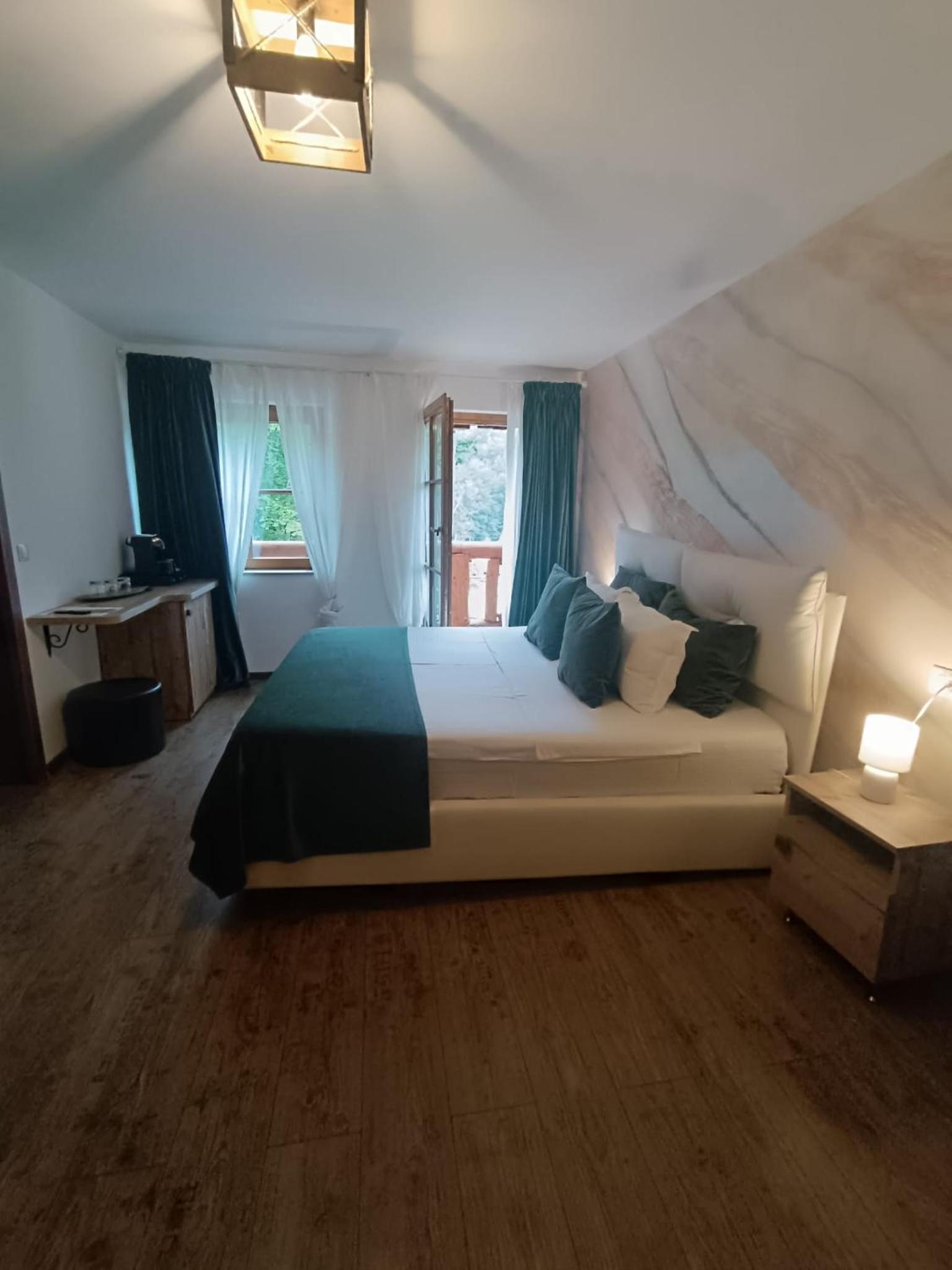 Apartment - Split Level