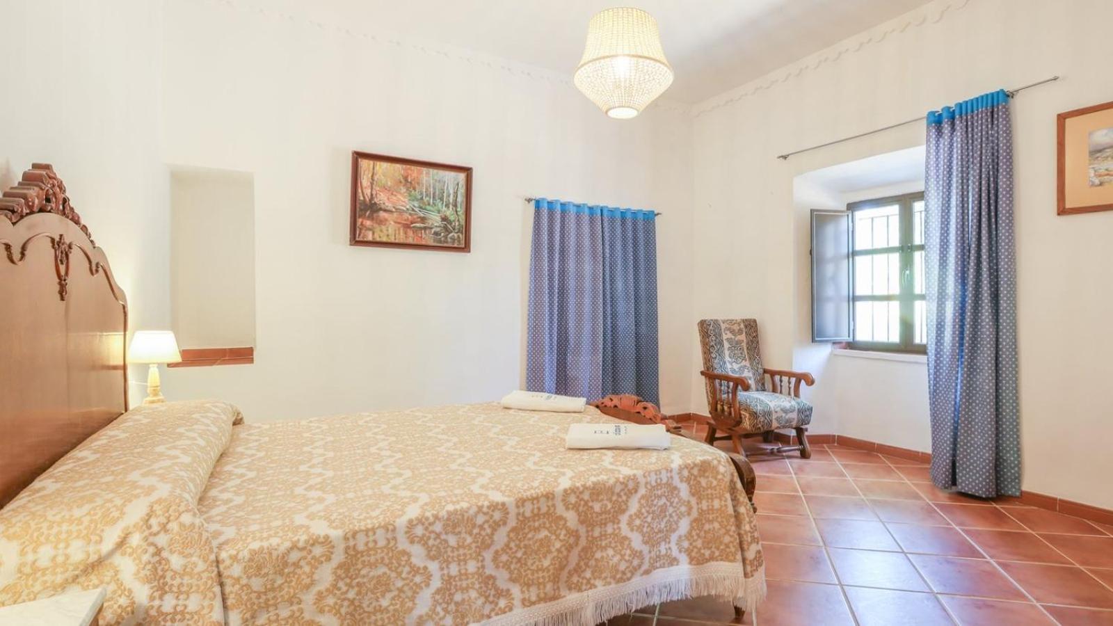 Casa de cuatro habitaciones