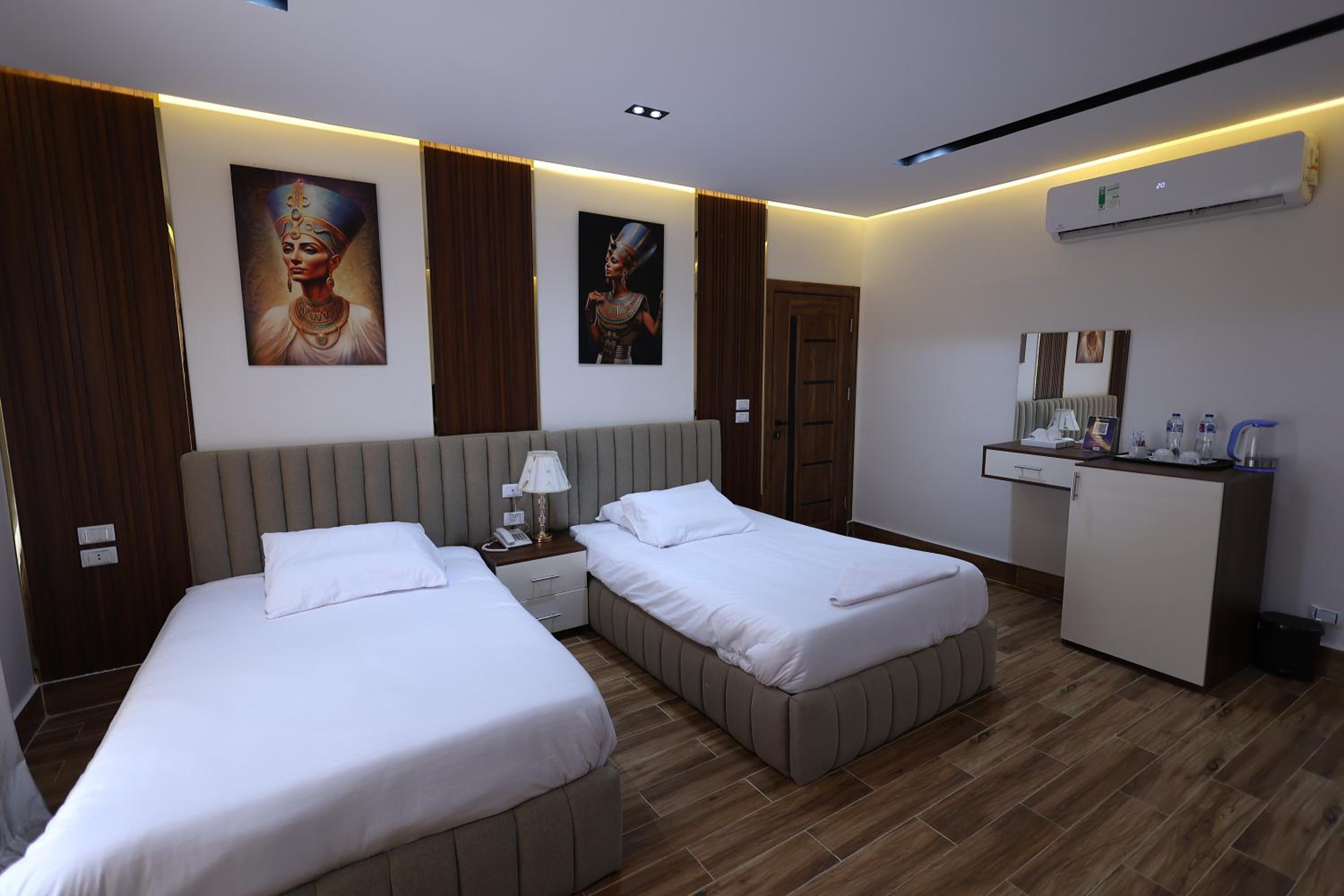 Twin Room with Mountain View