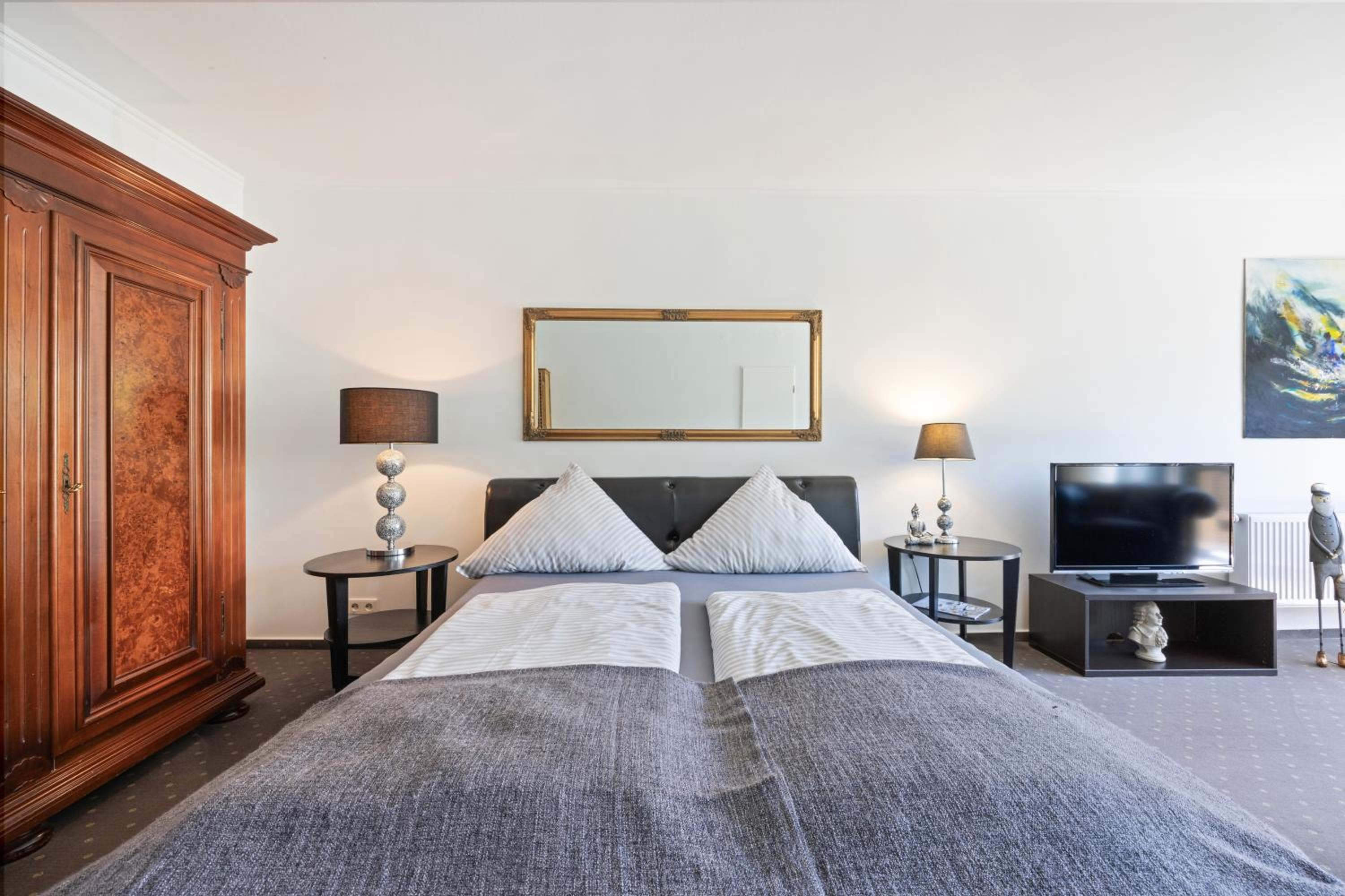 Comfort Apartment - Photo 20
