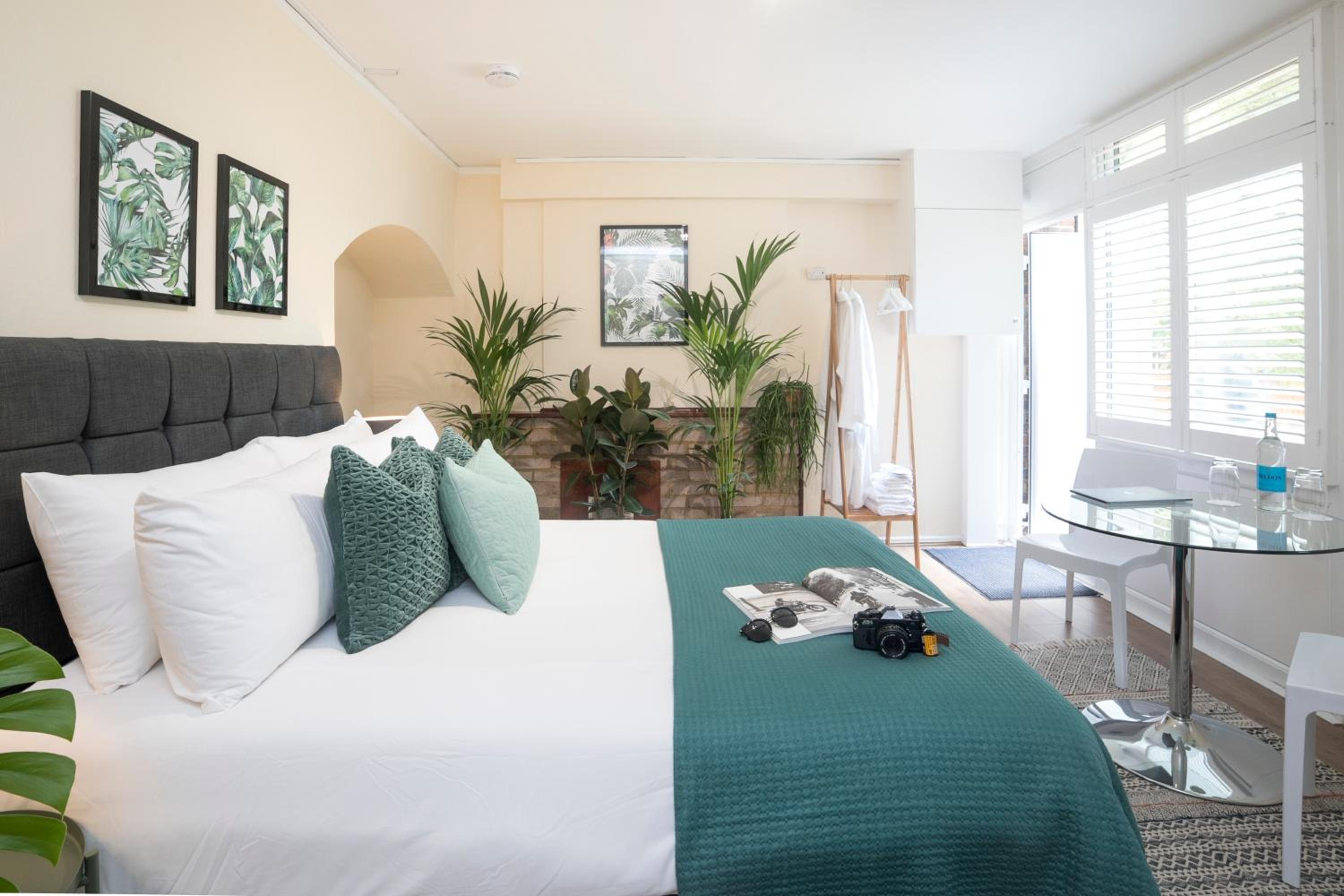 Double Room with Balcony photo 3