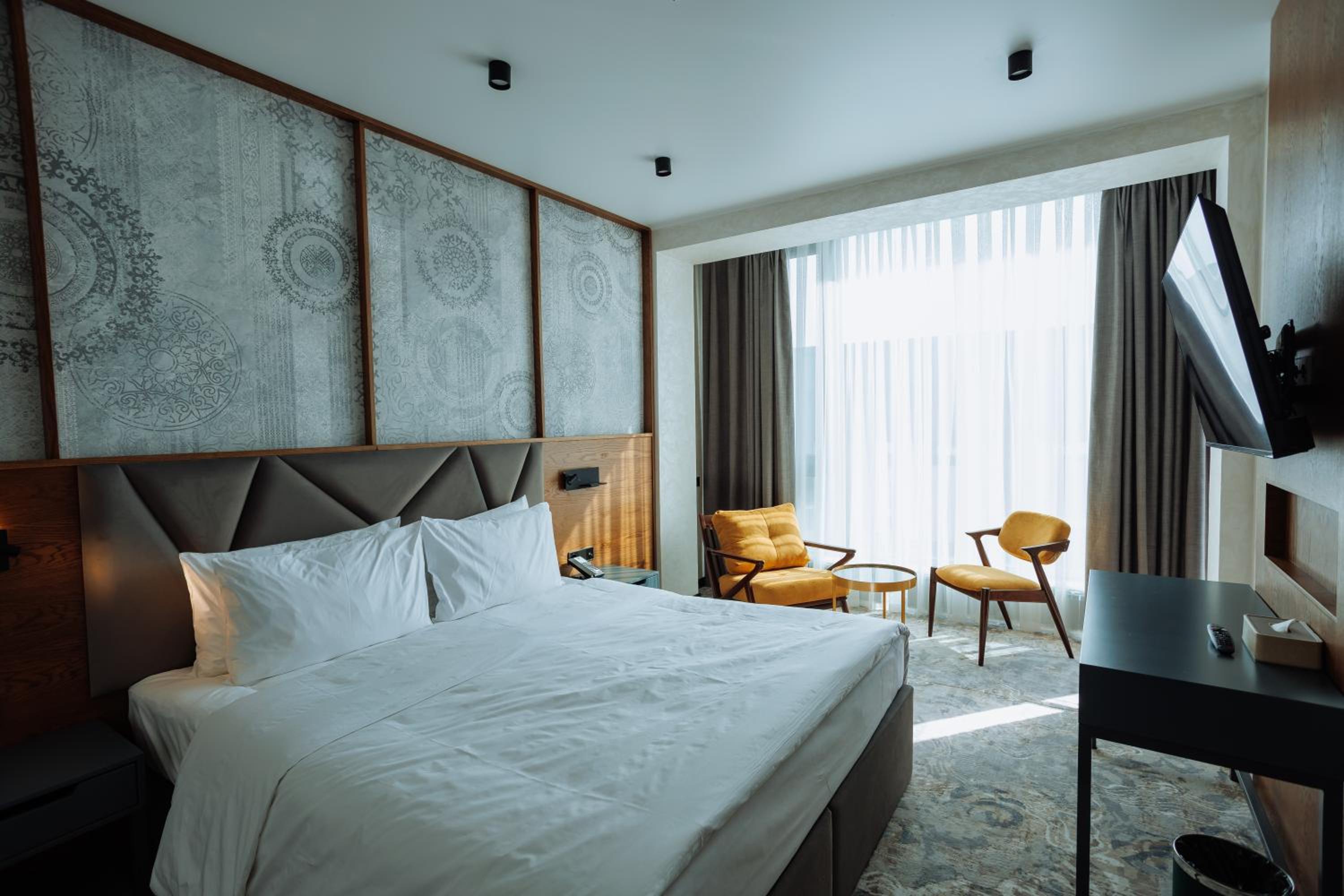 Deluxe Double Room - Photo 20
