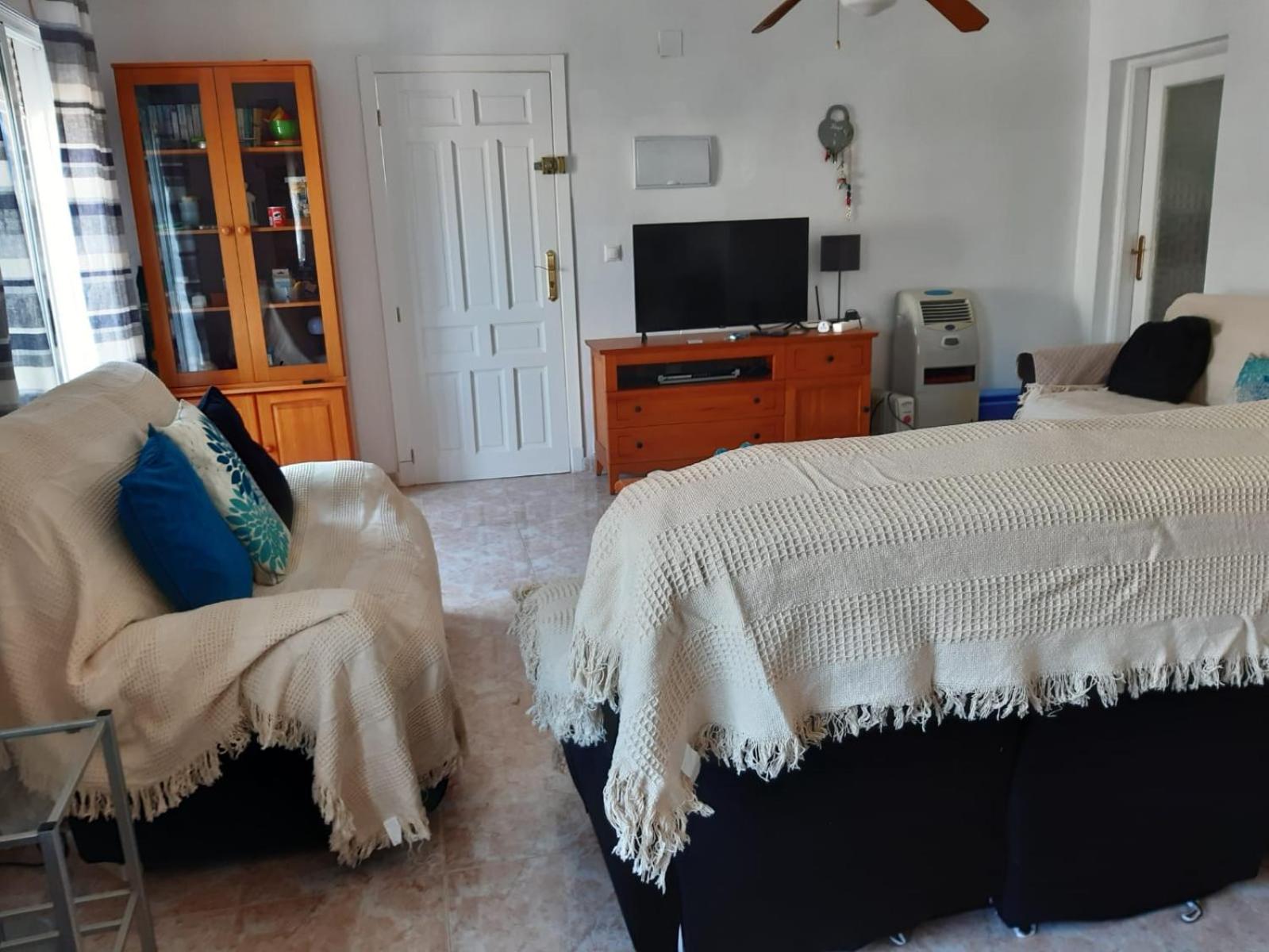 Apartamento de dos habitaciones con balcón y terraza
