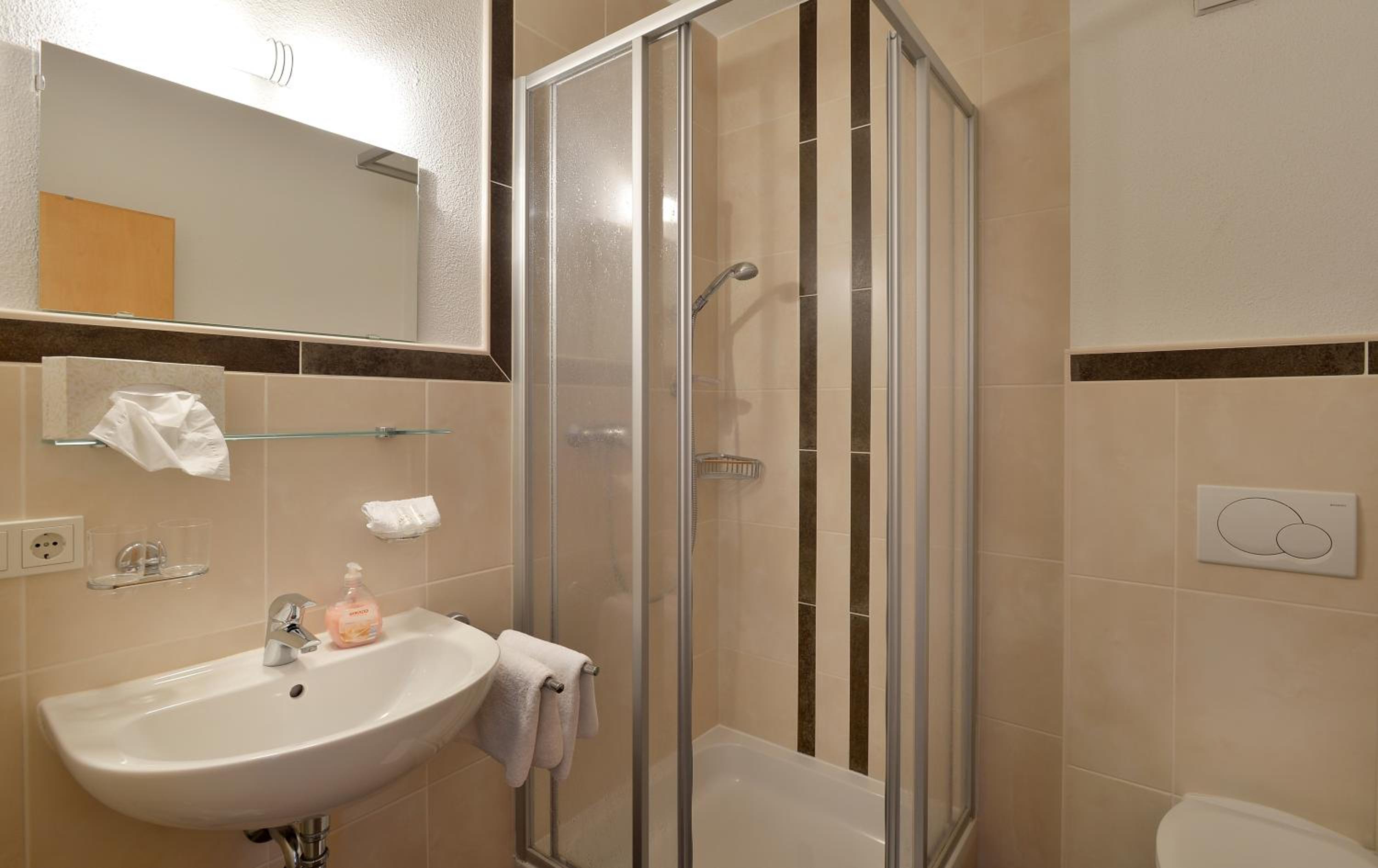 Studio Apartment photo 3