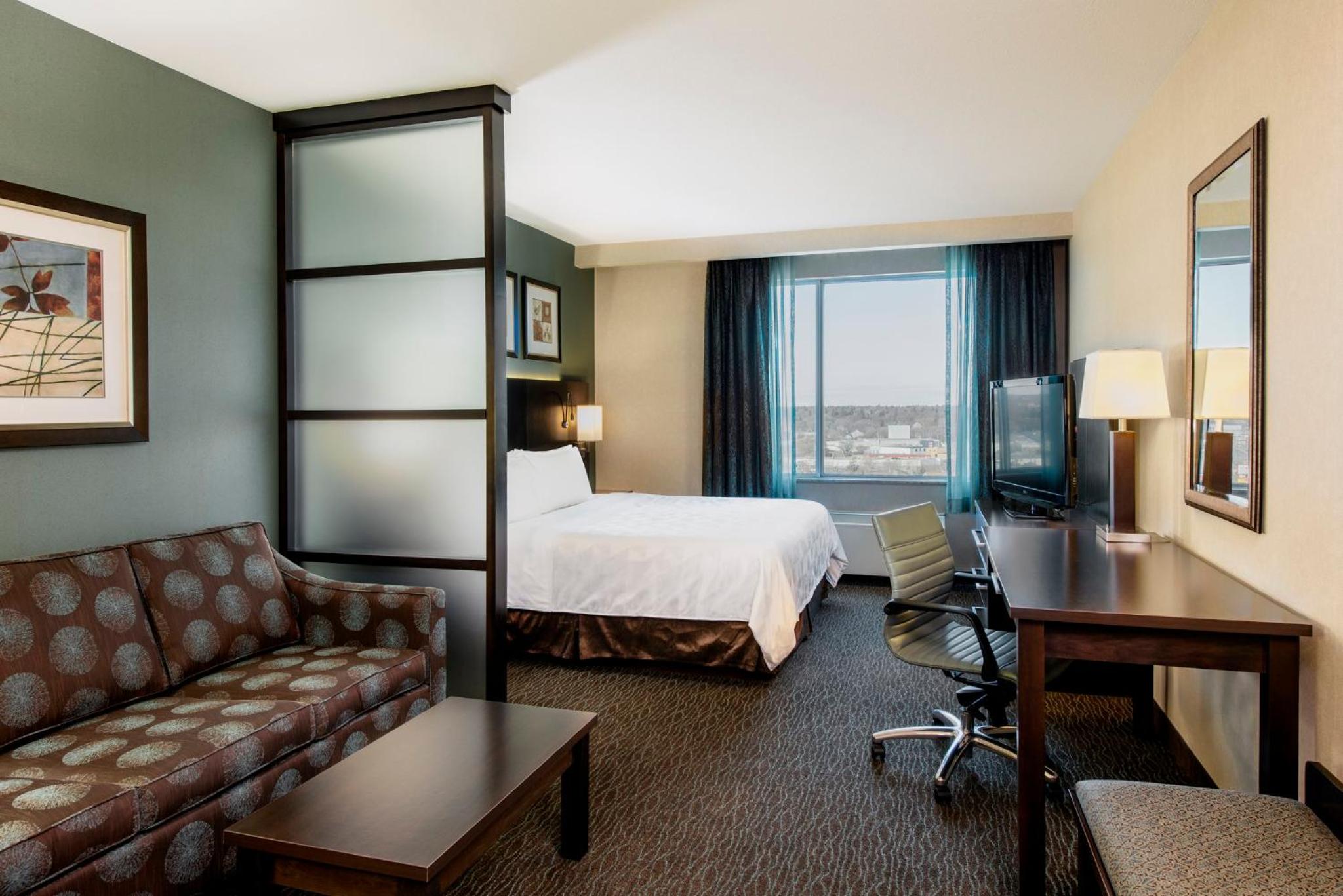Standard King Room - Photo 4
