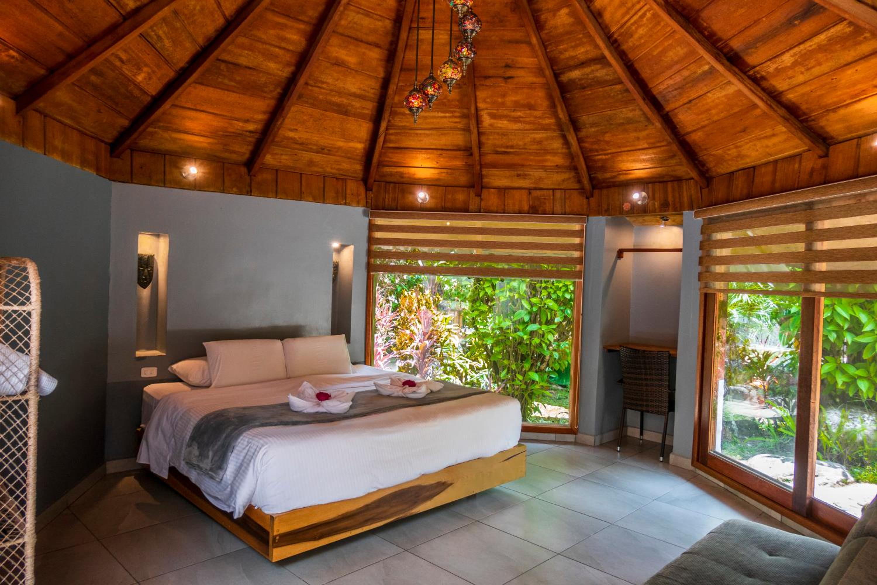 Deluxe Bungalow with Garden View