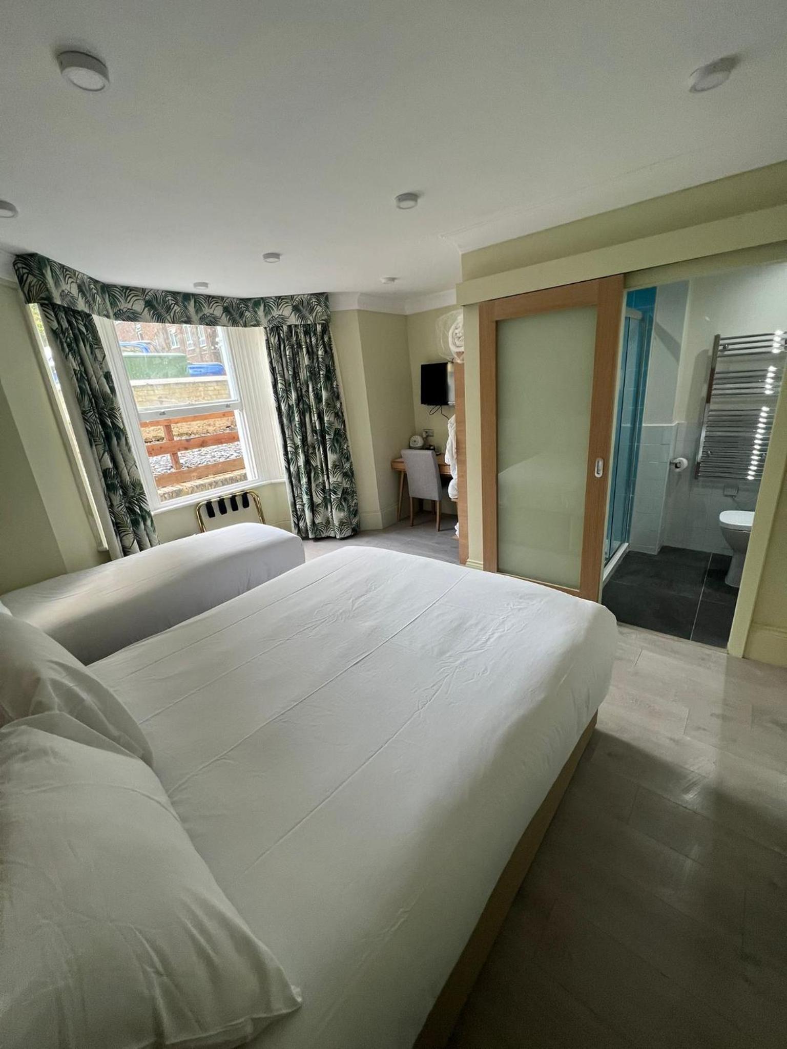 Deluxe Triple Room photo 1