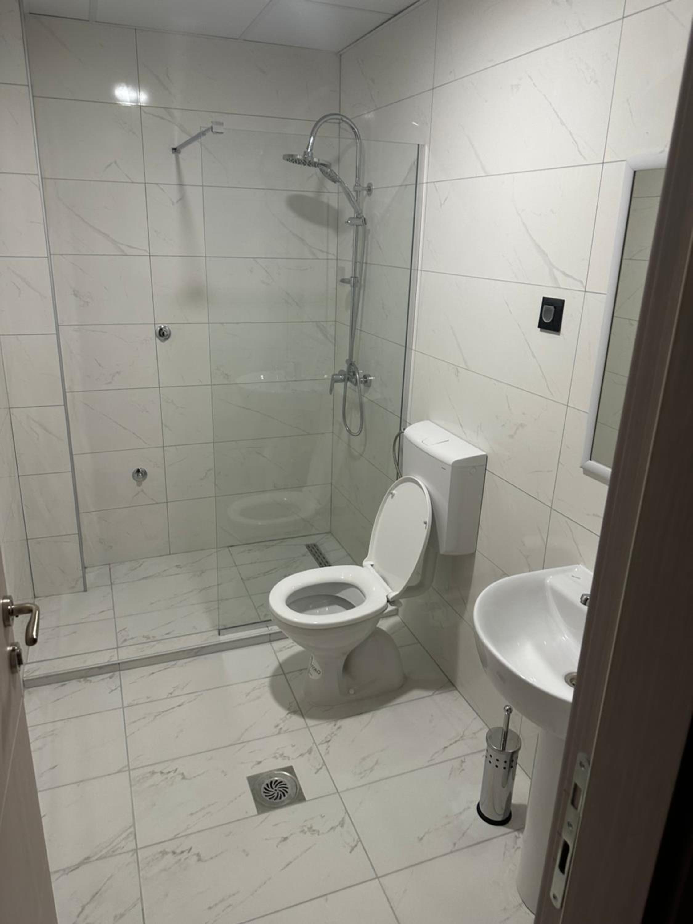 One-Bedroom Standard Apartment photo 3