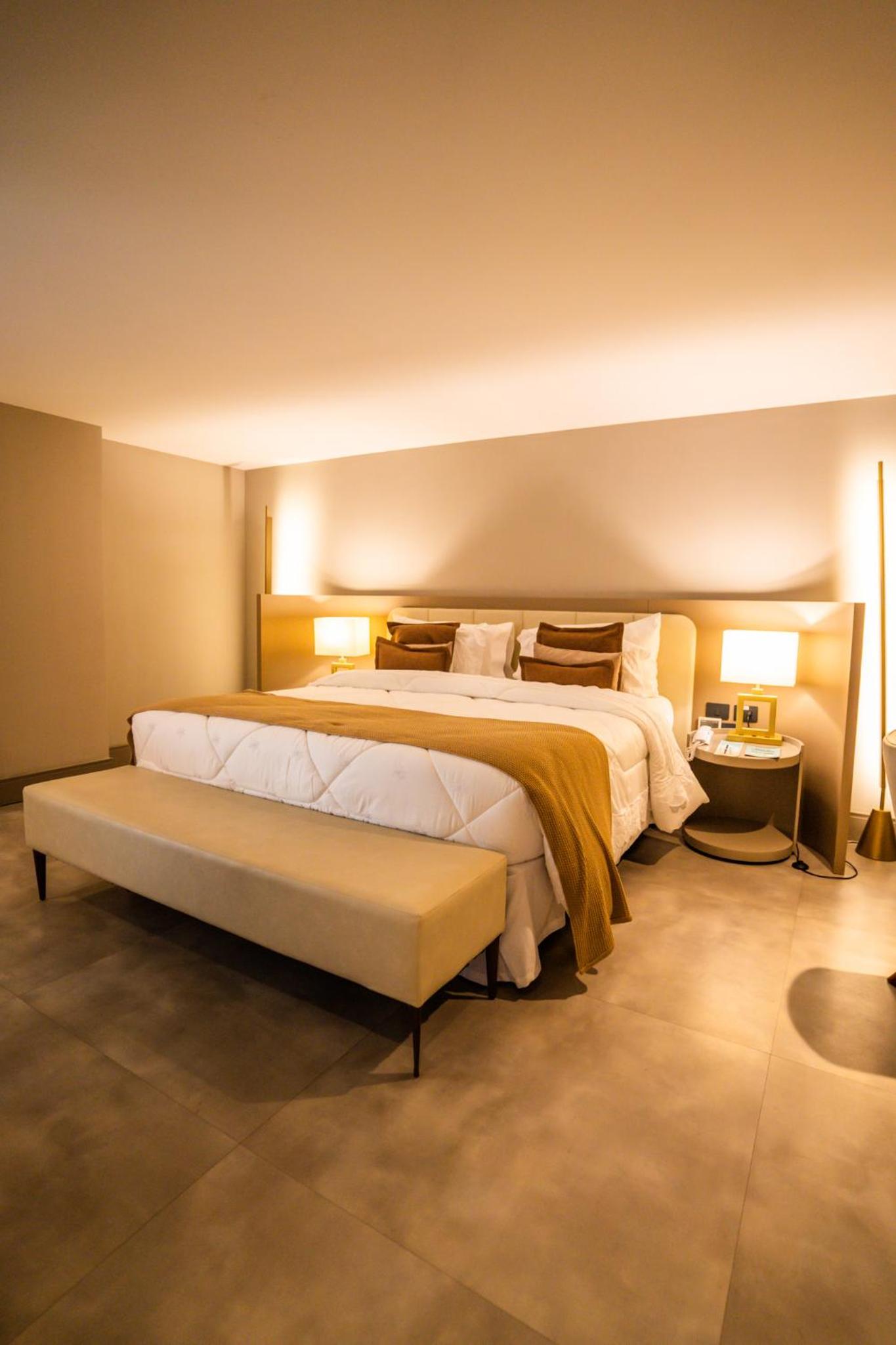 Presidential Suite thumbnail 5