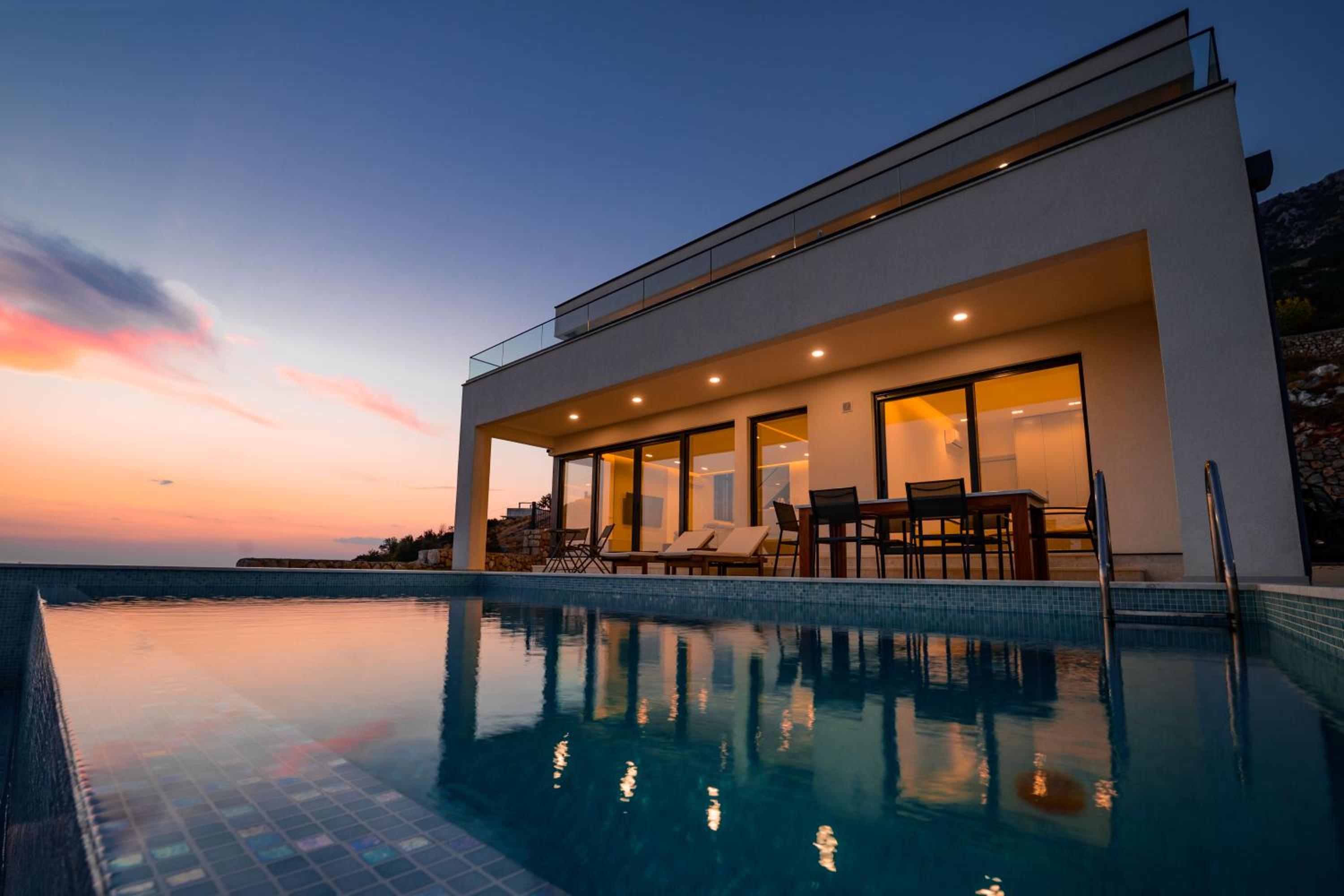 Three-Bedroom Villa photo 1