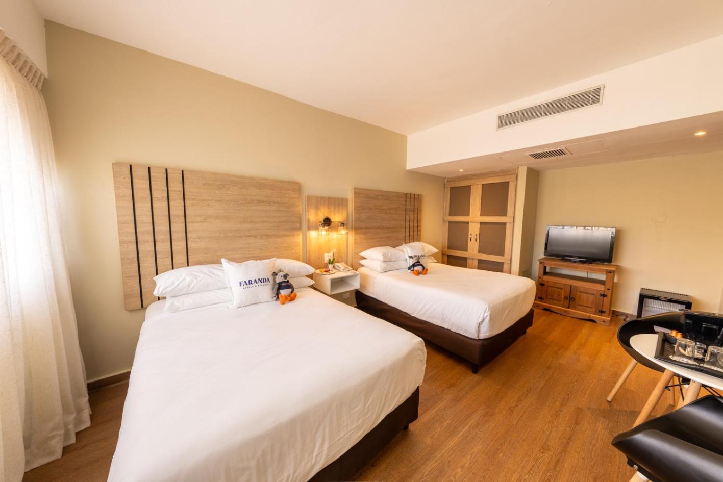 2 Queen Beds  - Photo 4