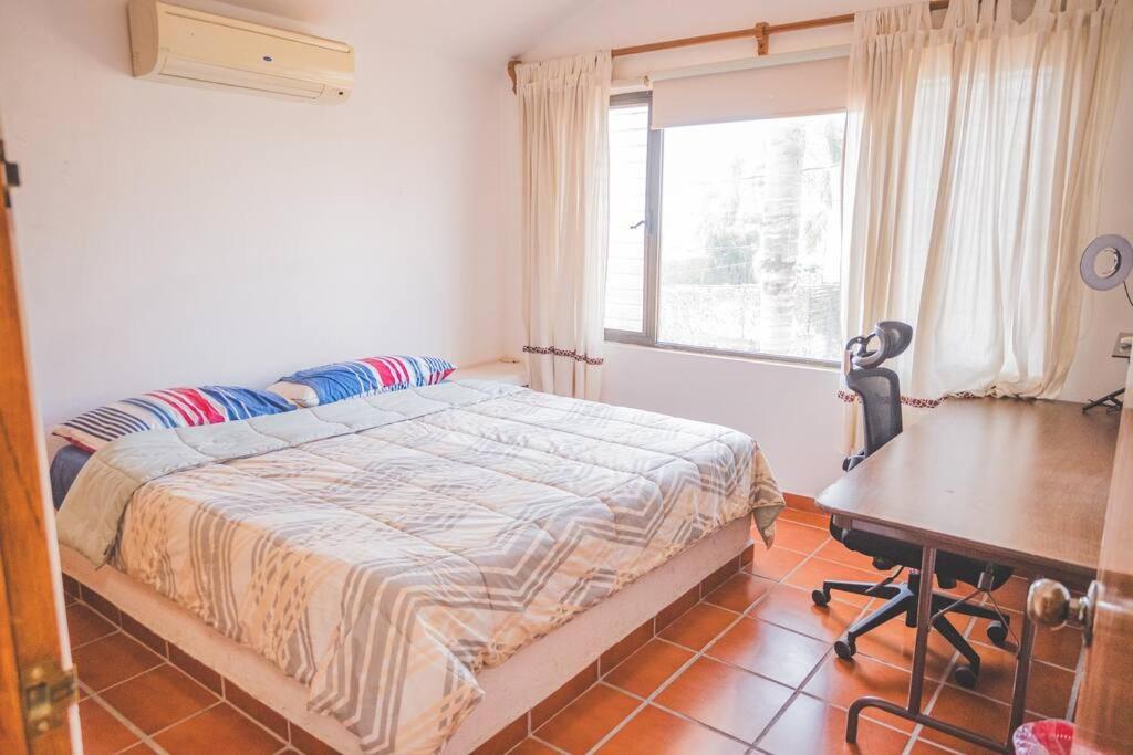 Four-Bedroom House photo 1