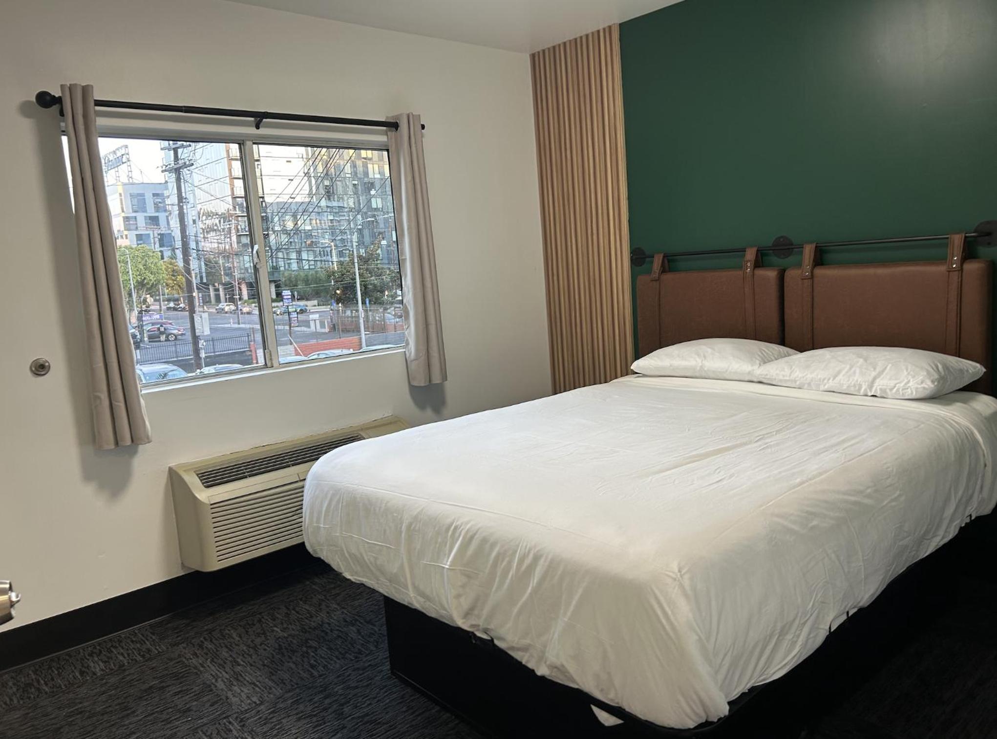 Hollywood Le Bon Hotel — photo 23
