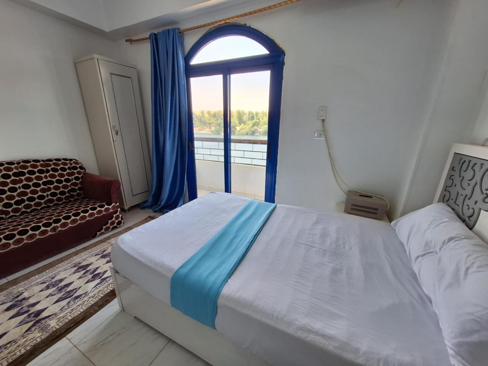 Apartment with Sea View - Photo 20