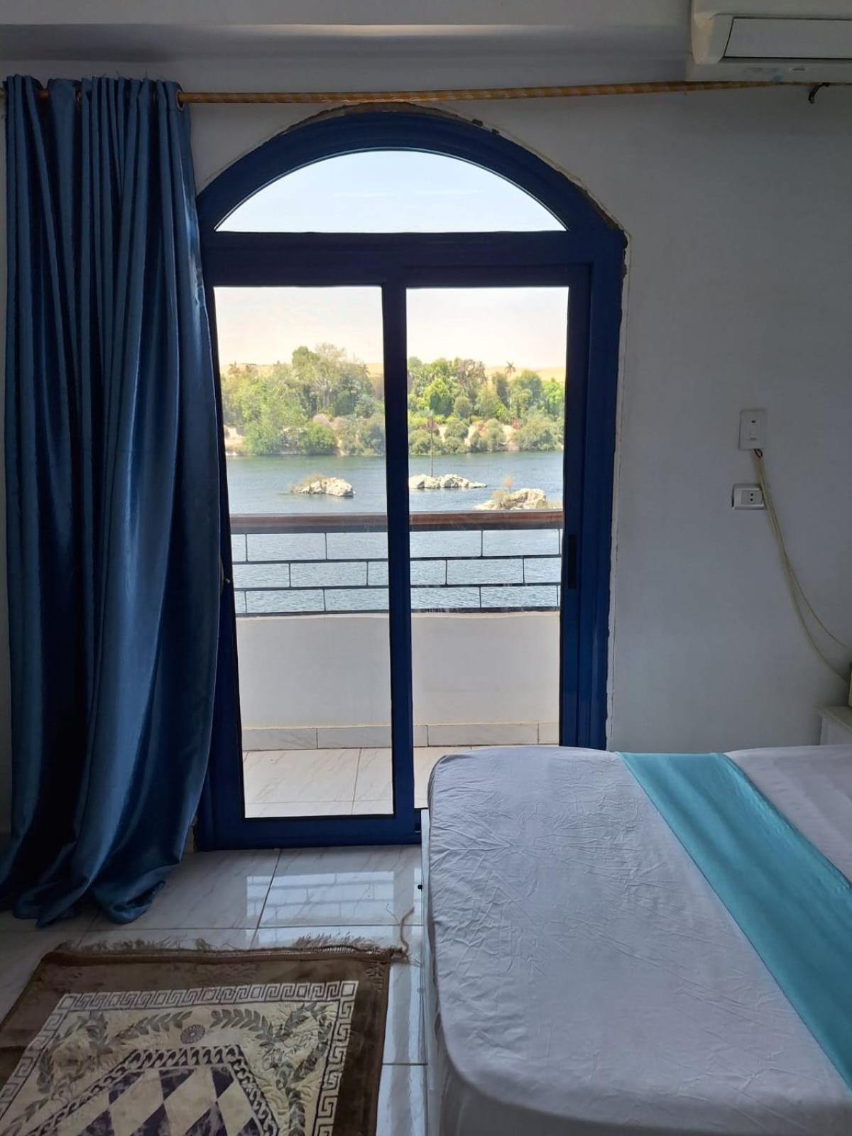 Apartment with Sea View - Photo 22