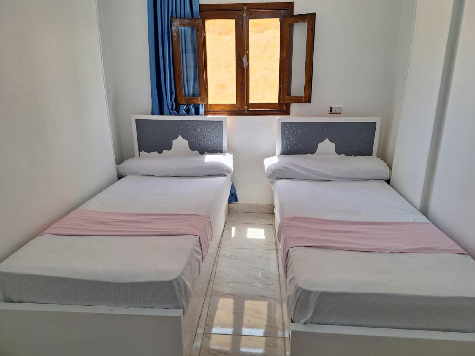 Apartment with Sea View - Photo 26