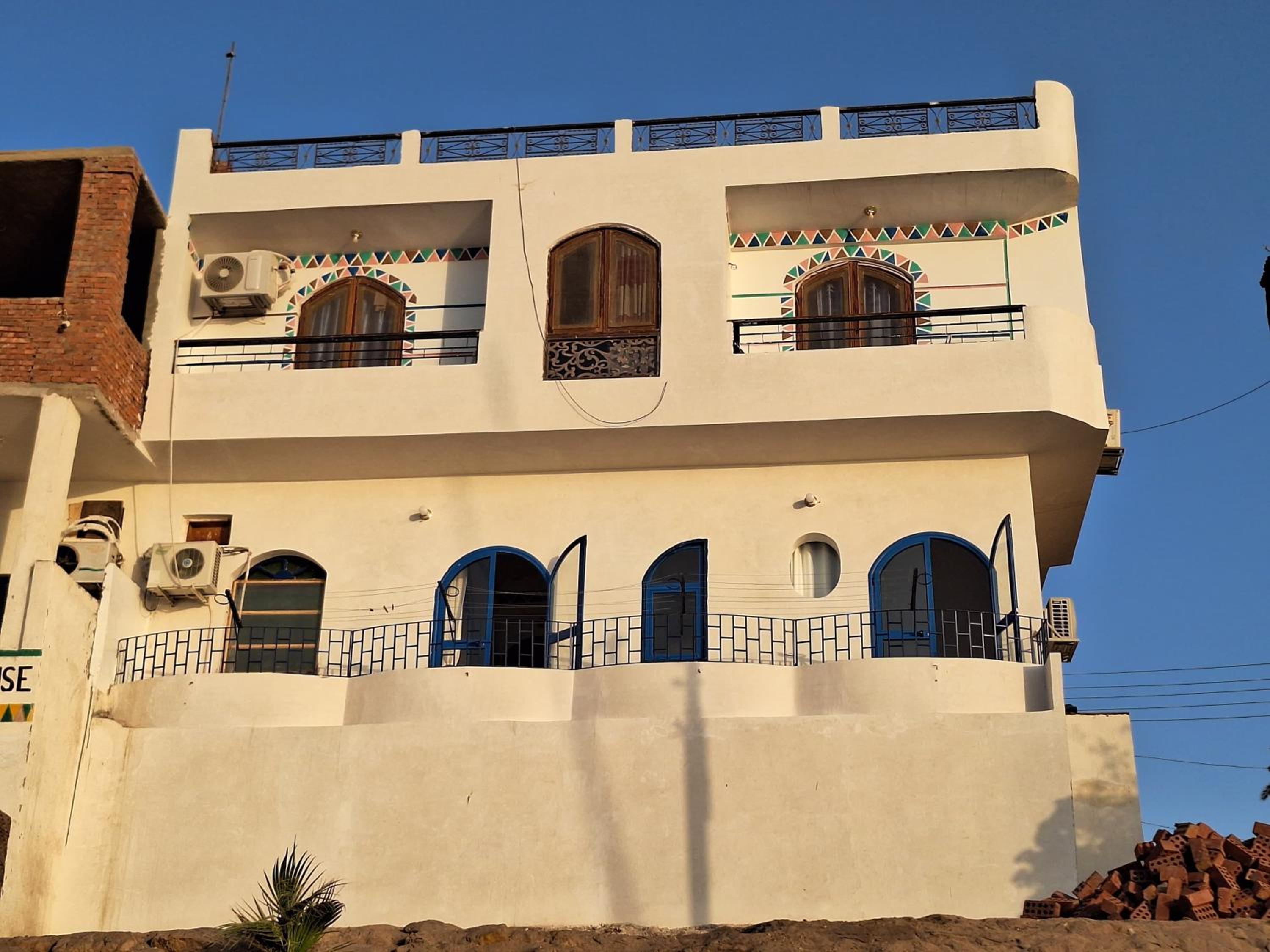 Apartment with Sea View - Photo 38