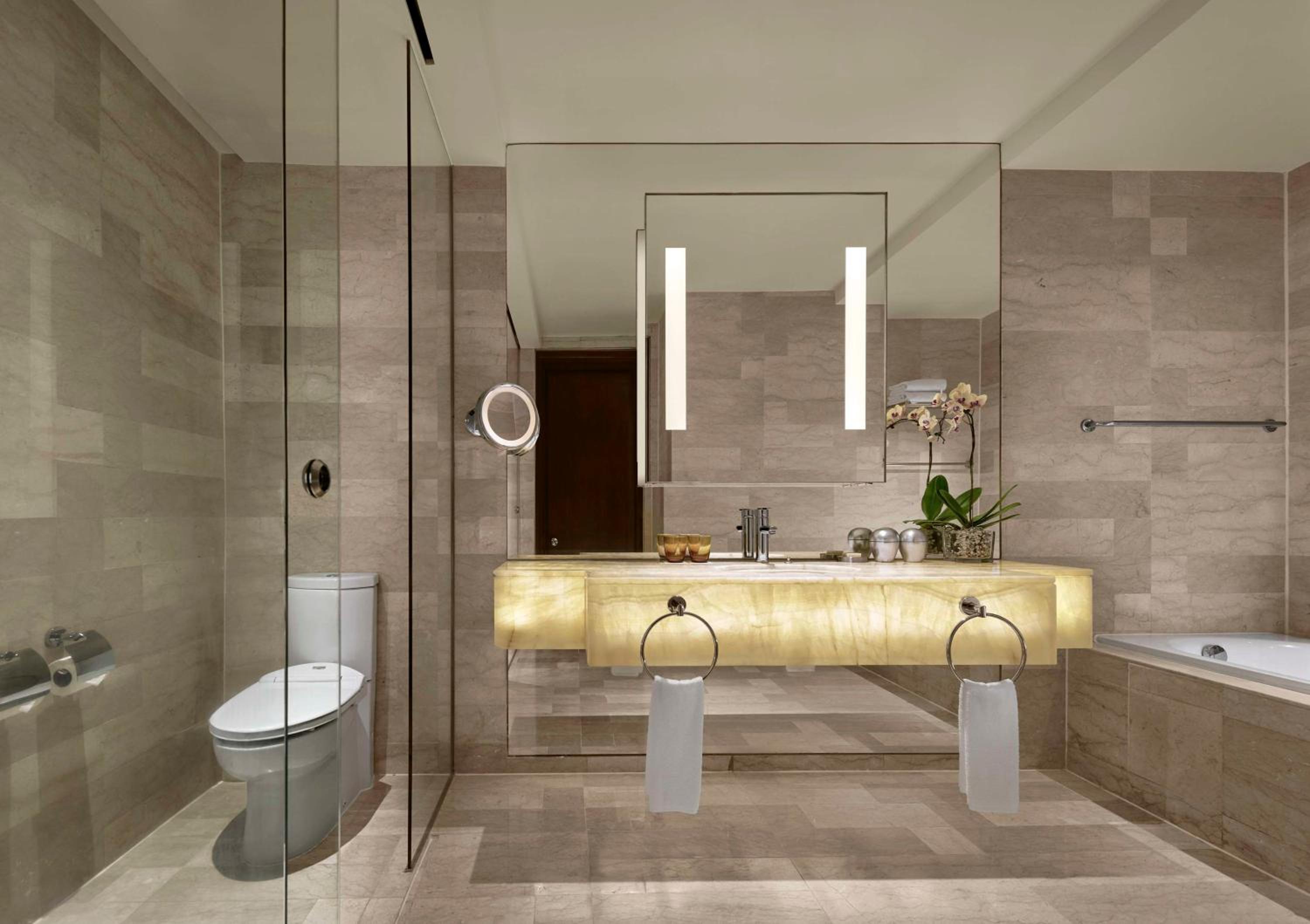 Twin Towers View Suite (Newly Refurbished)