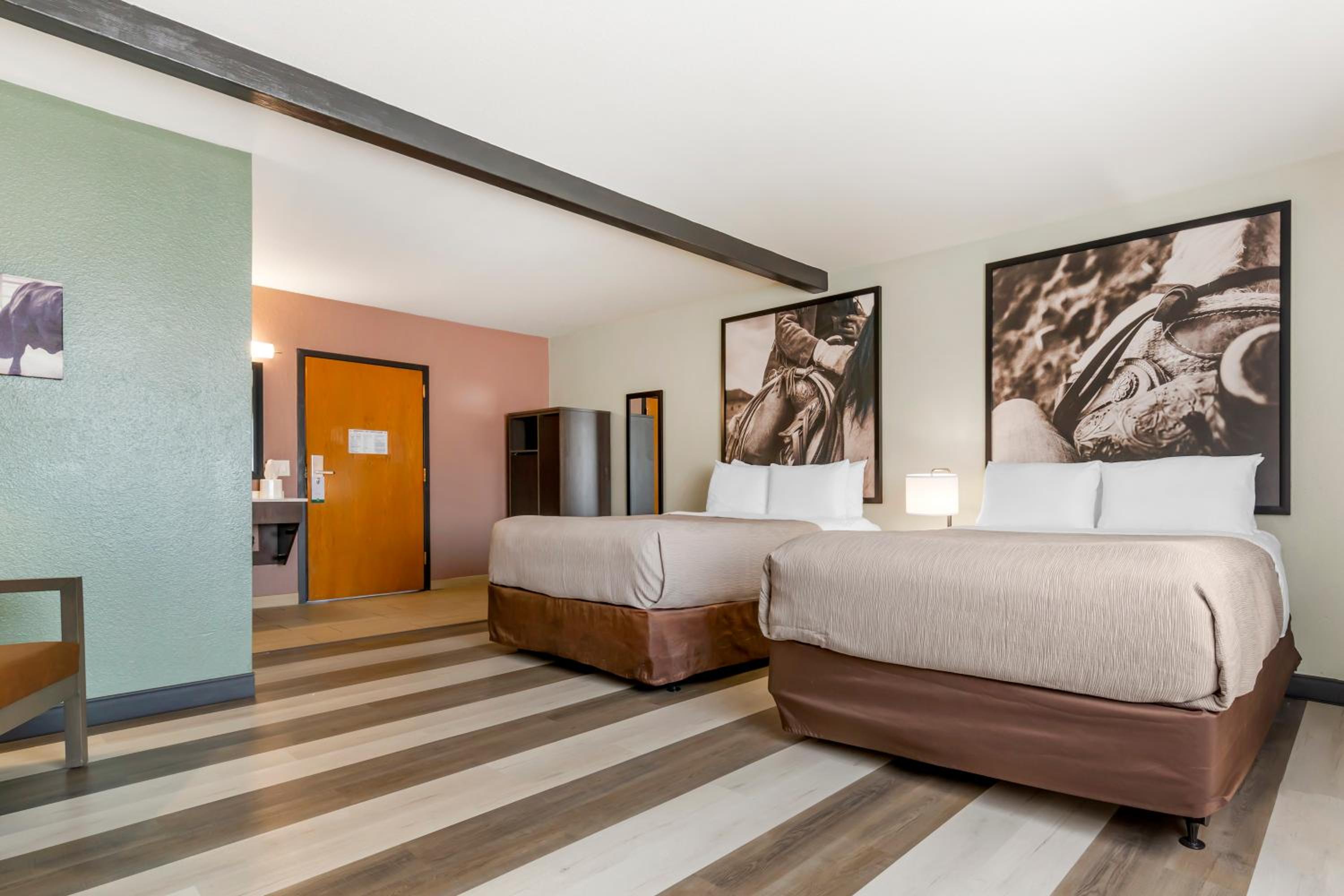 Standard Queen Room with Two Queen Beds and Transfer Shower - Accessible/Non-Smoking - Photo 1