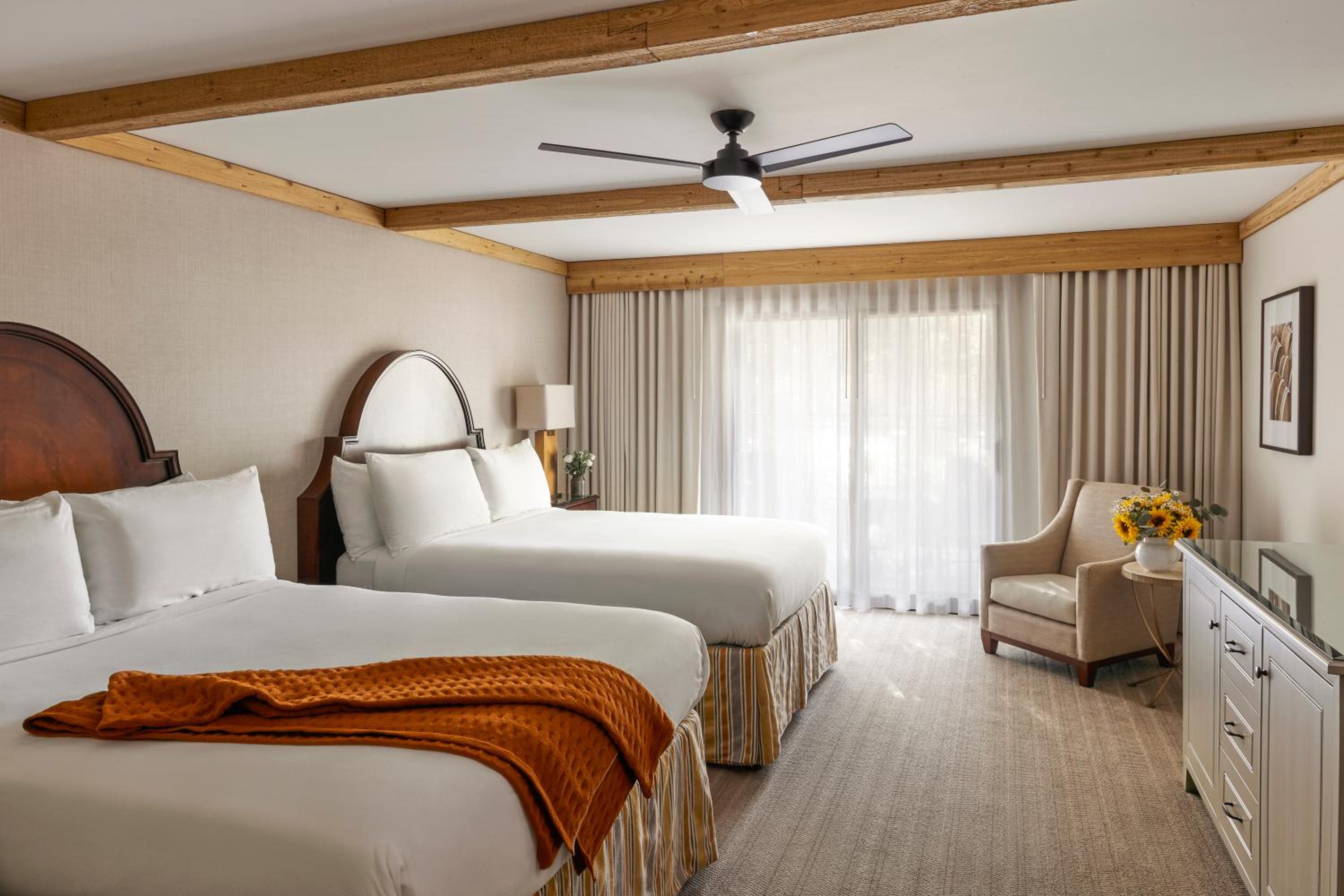 Queen Room with Two Queen Beds – No View