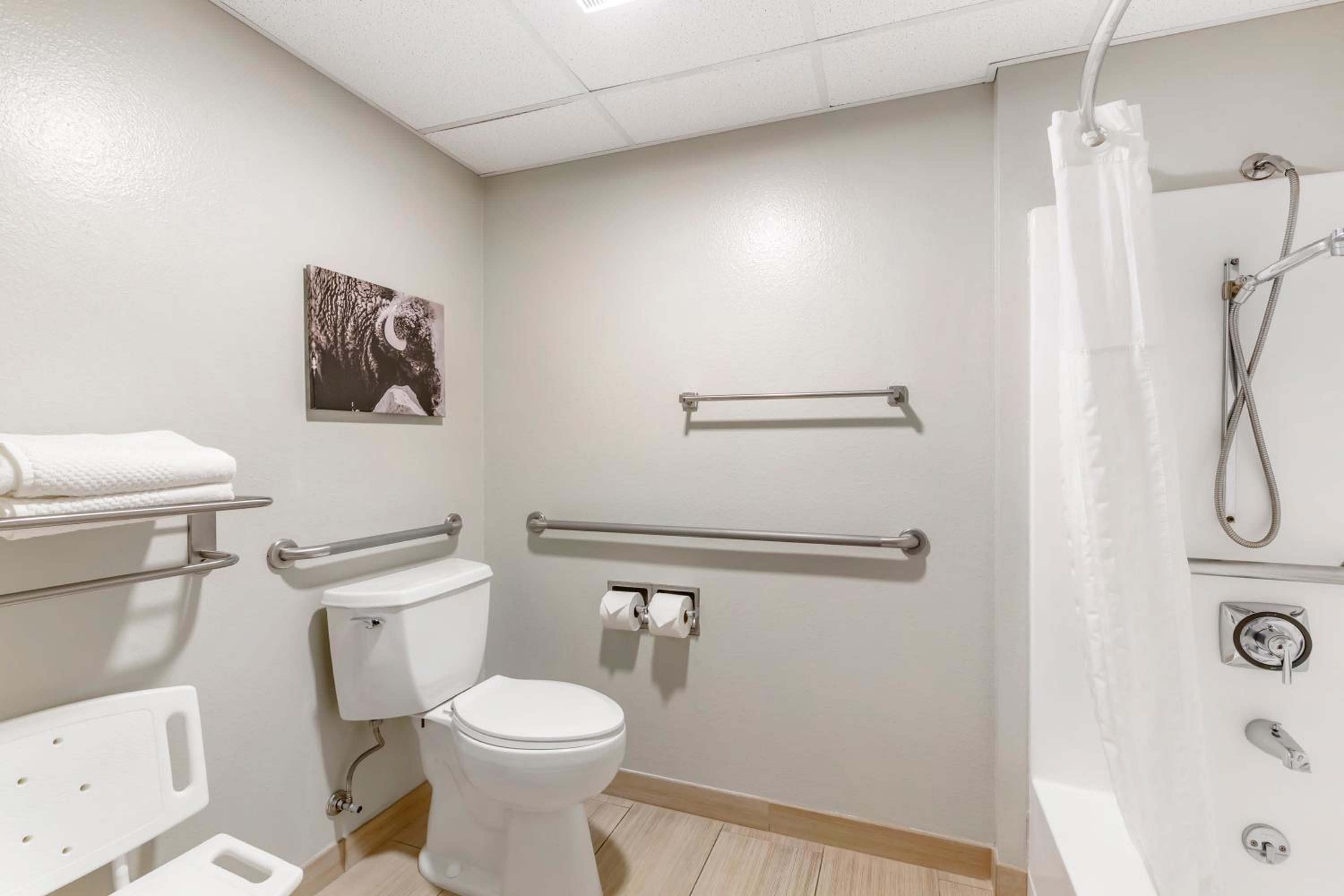 King Room - Disability Access/Non Smoking  - Photo 2