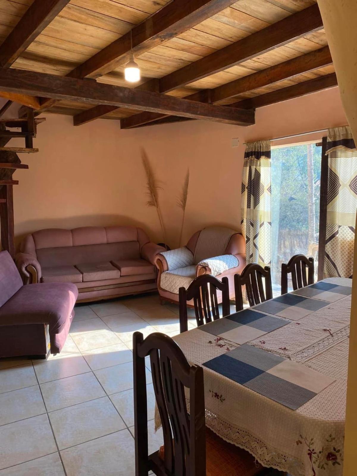 One-Bedroom House photo 1
