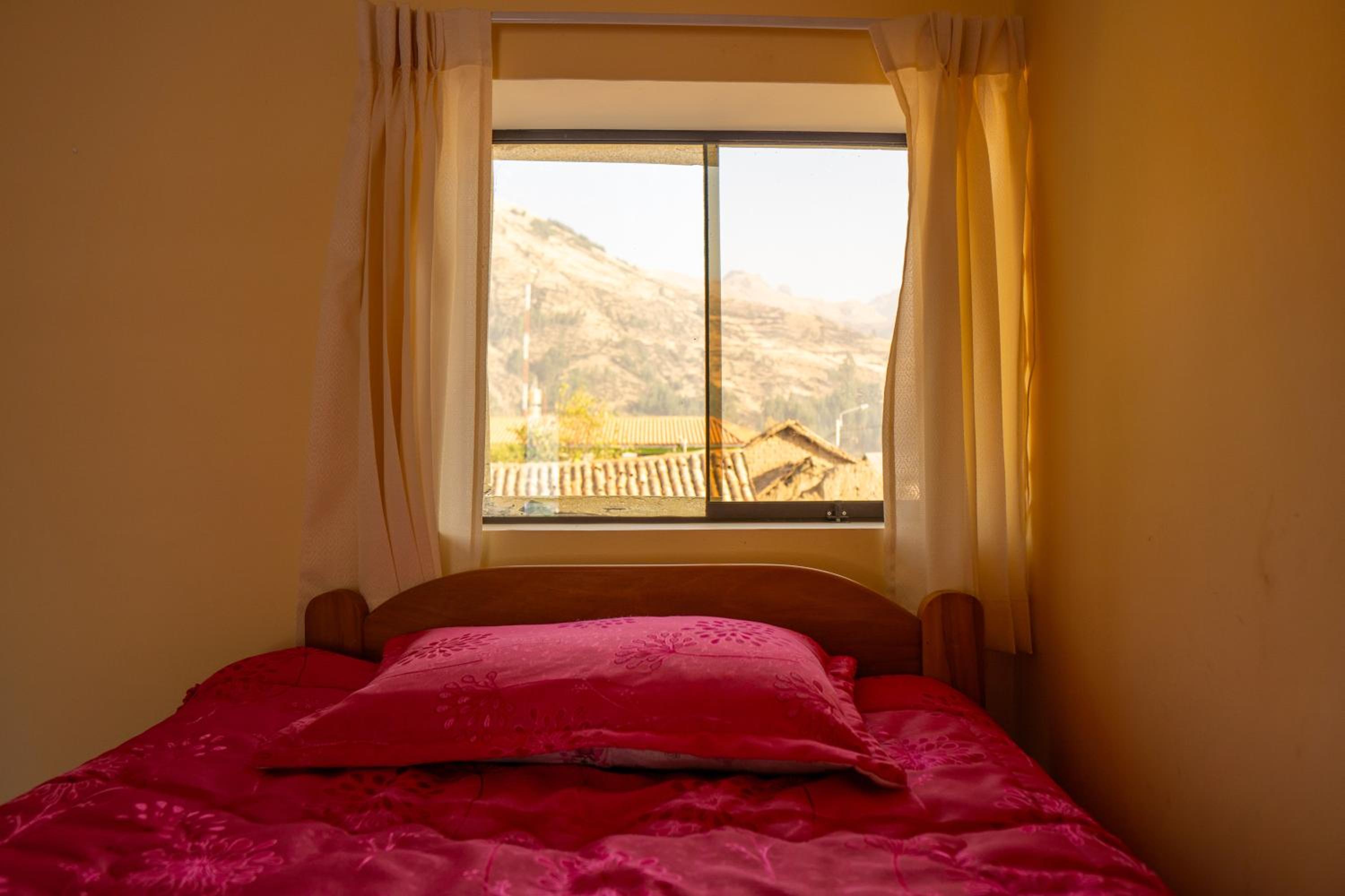Standard Twin Room with Mountain View photo 2