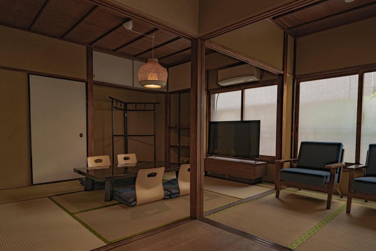 Three-Bedroom House photo 1