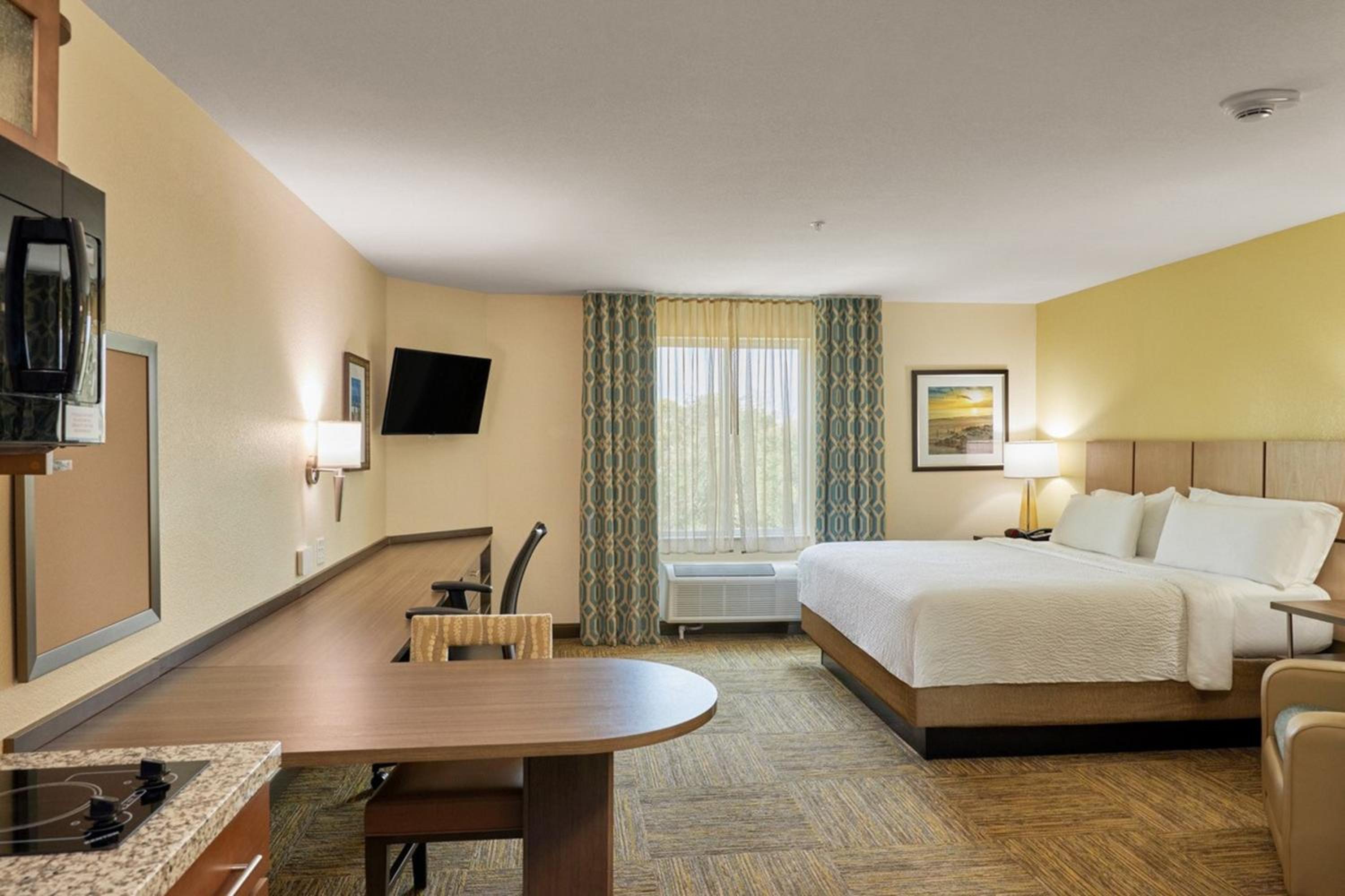King Studio Suite - Photo 6