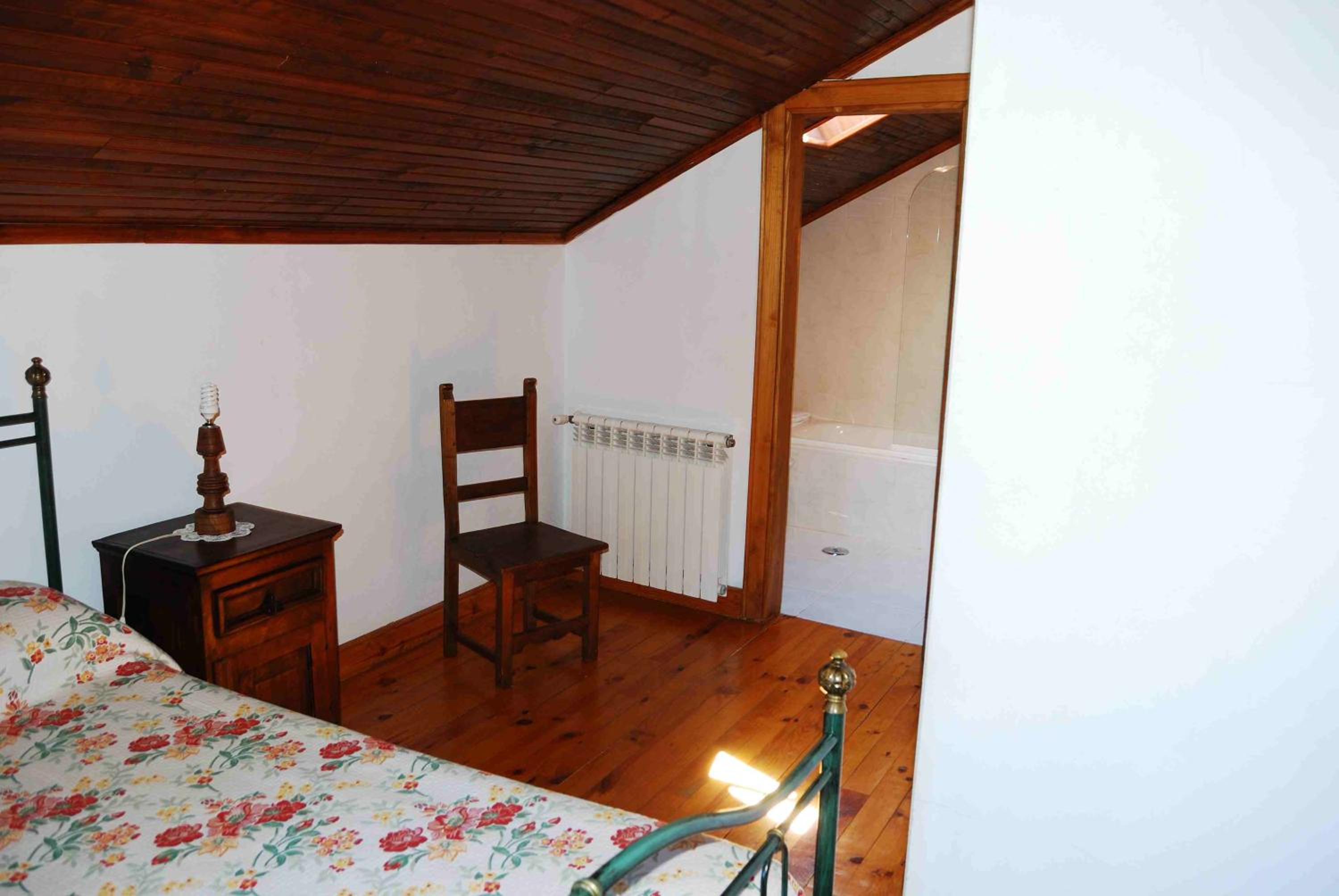 Double Room with Private Bathroom photo 2