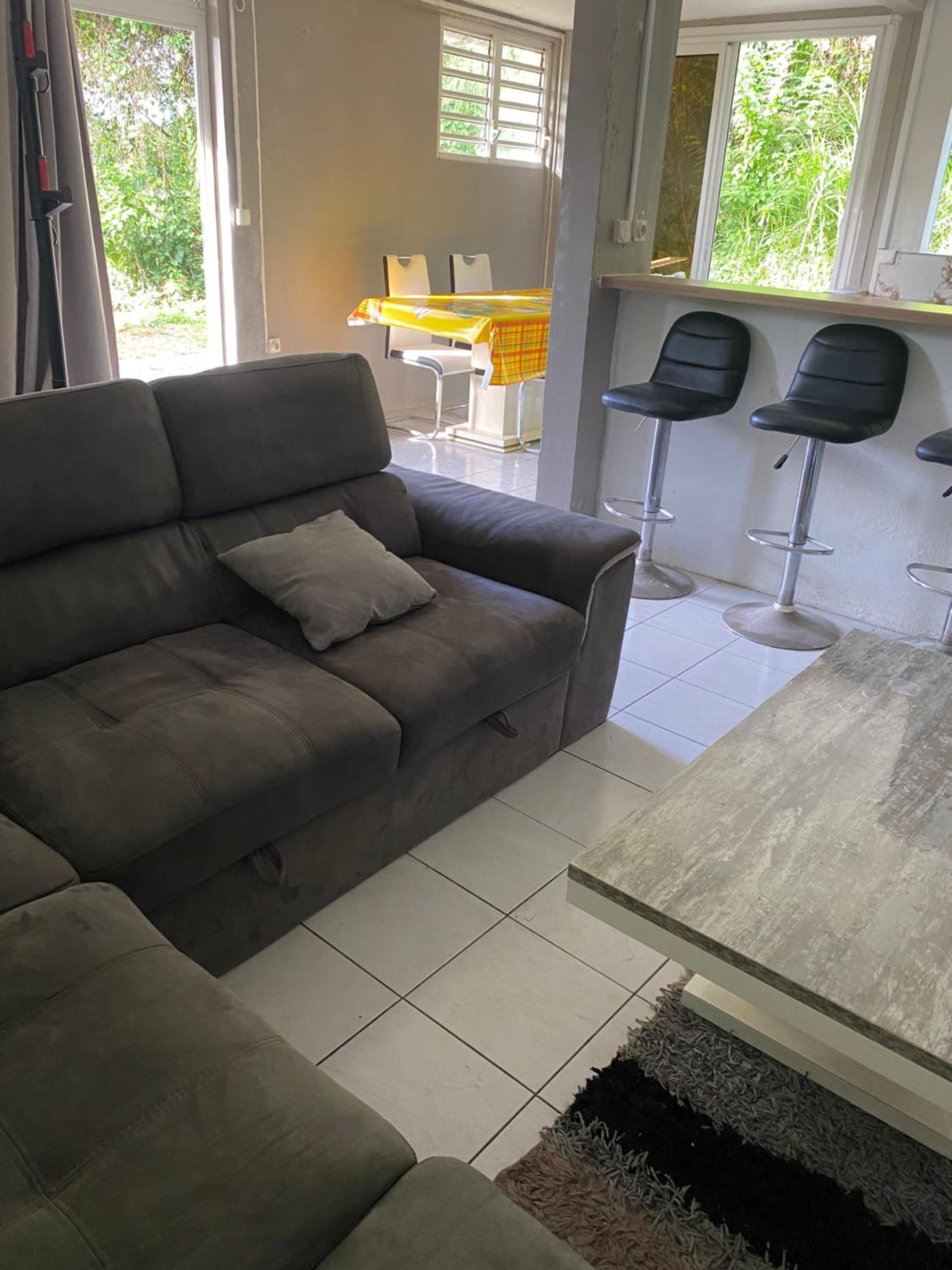 One-Bedroom House photo 1