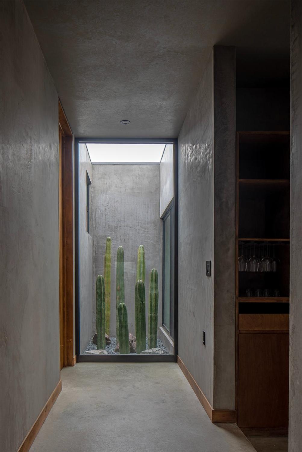 Villa - Photo 1