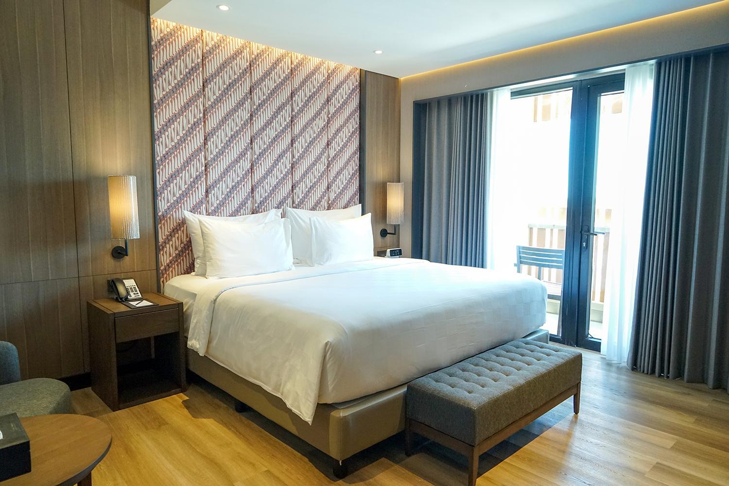 Suite - Photo 1
