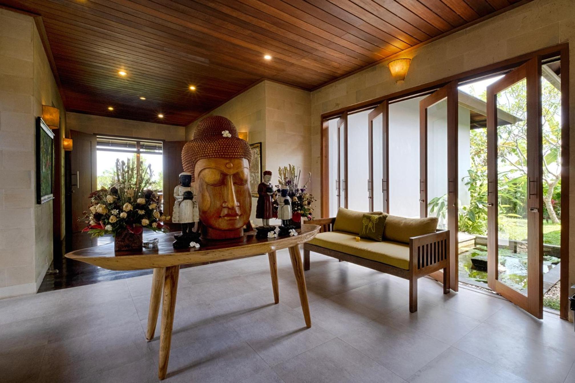 Superior Room with Shared Pool