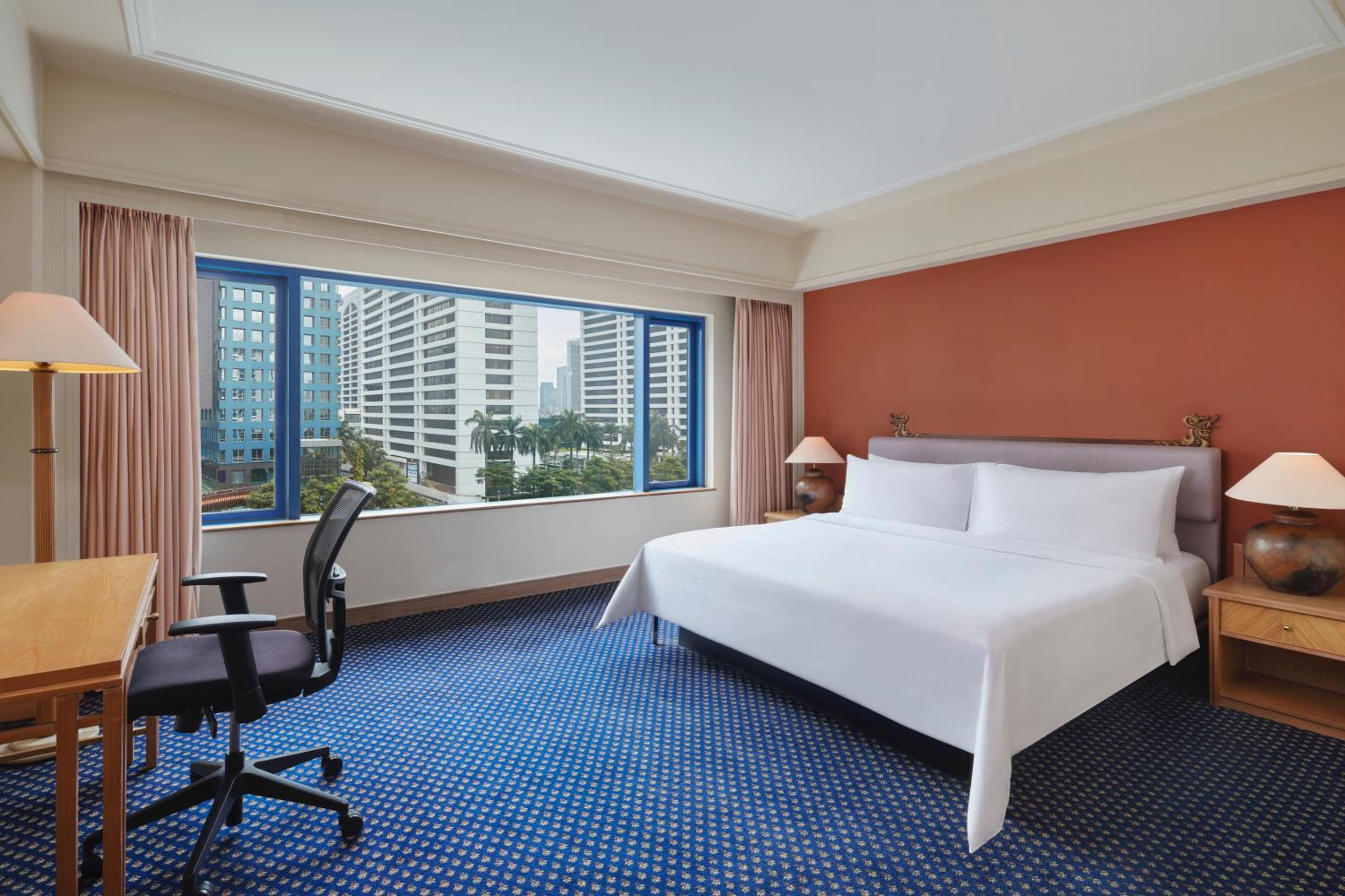 Premier King Room