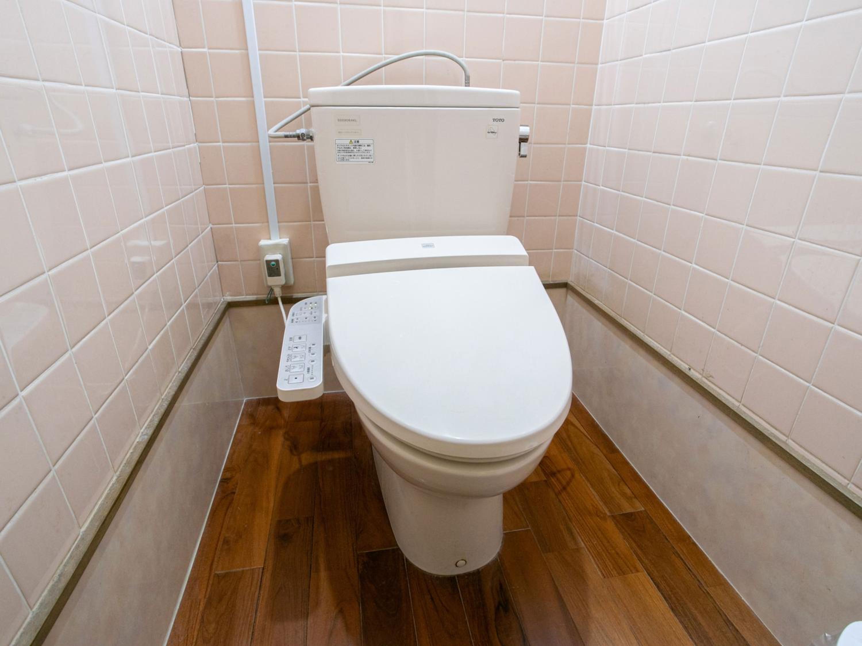 Quadruple Room with Shared Bathroom photo 2