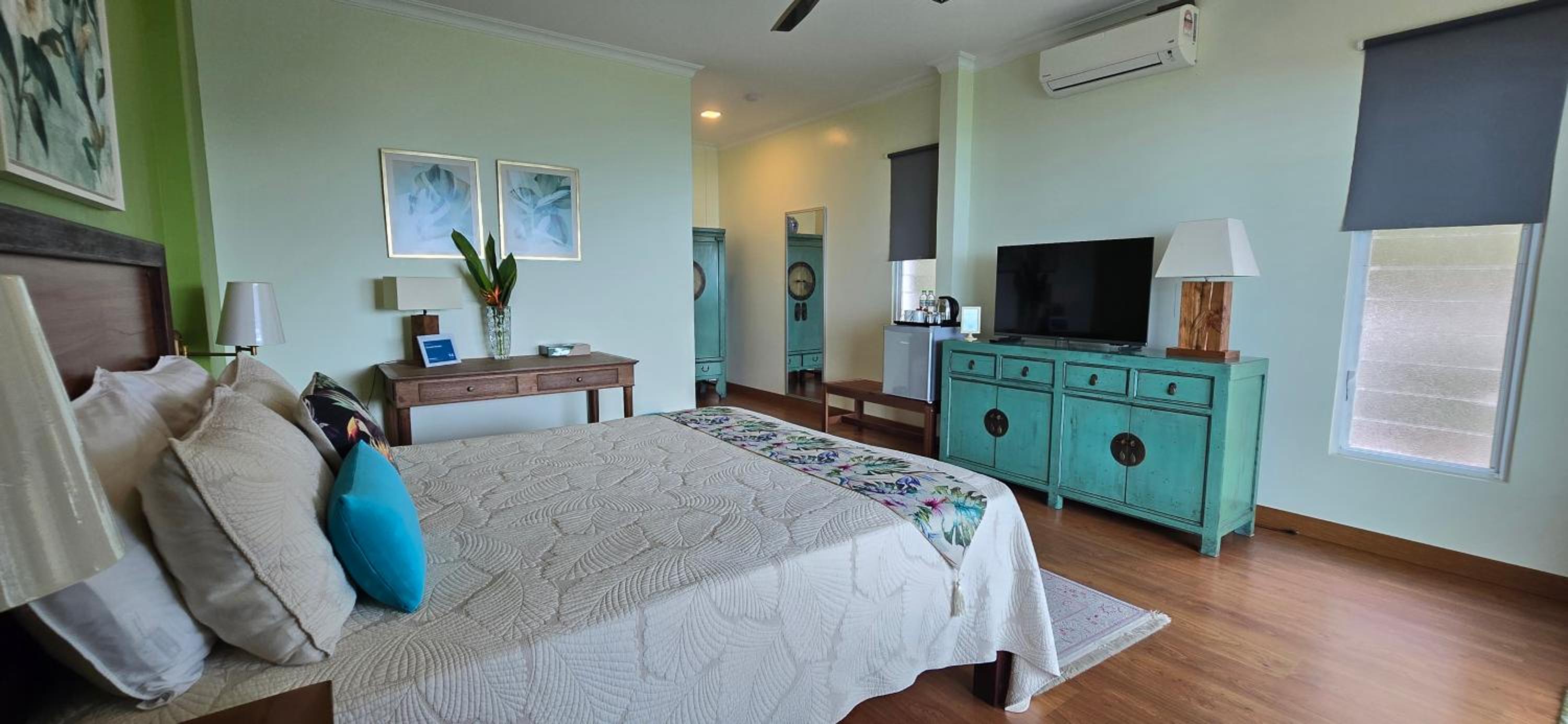 Deluxe Double Room with Sea View photo 3