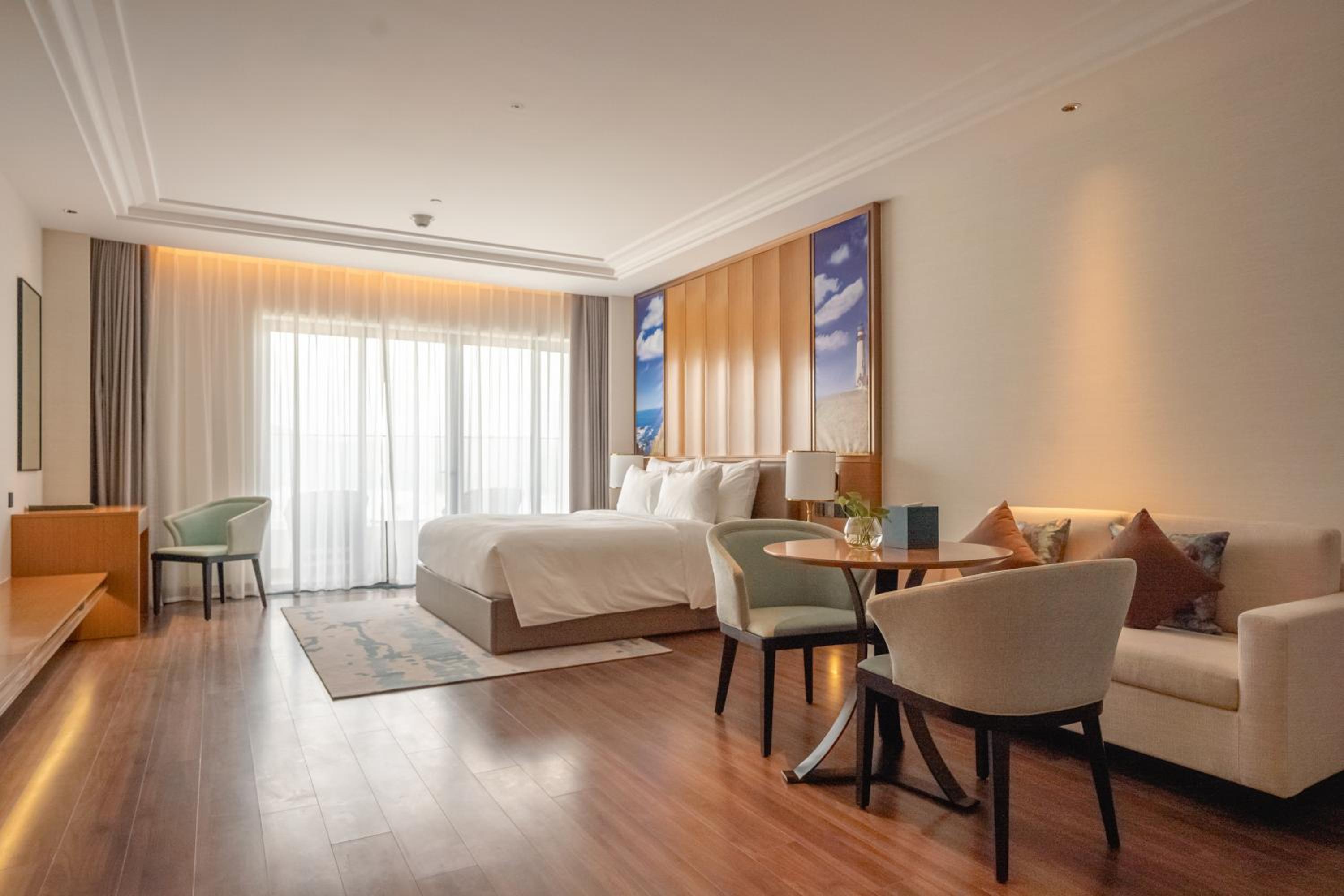 ​Two-bedroom Family Oceanview - Photo 3