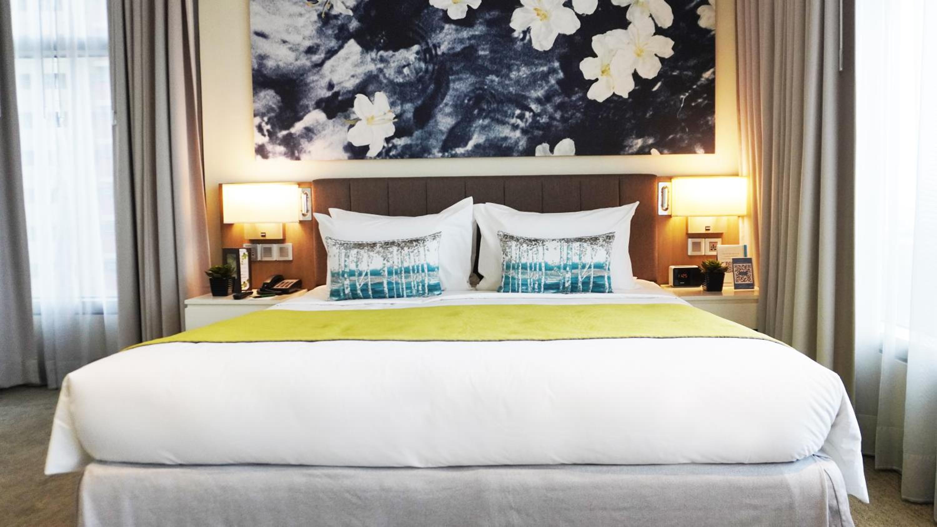 One Bedroom Premier photo 2