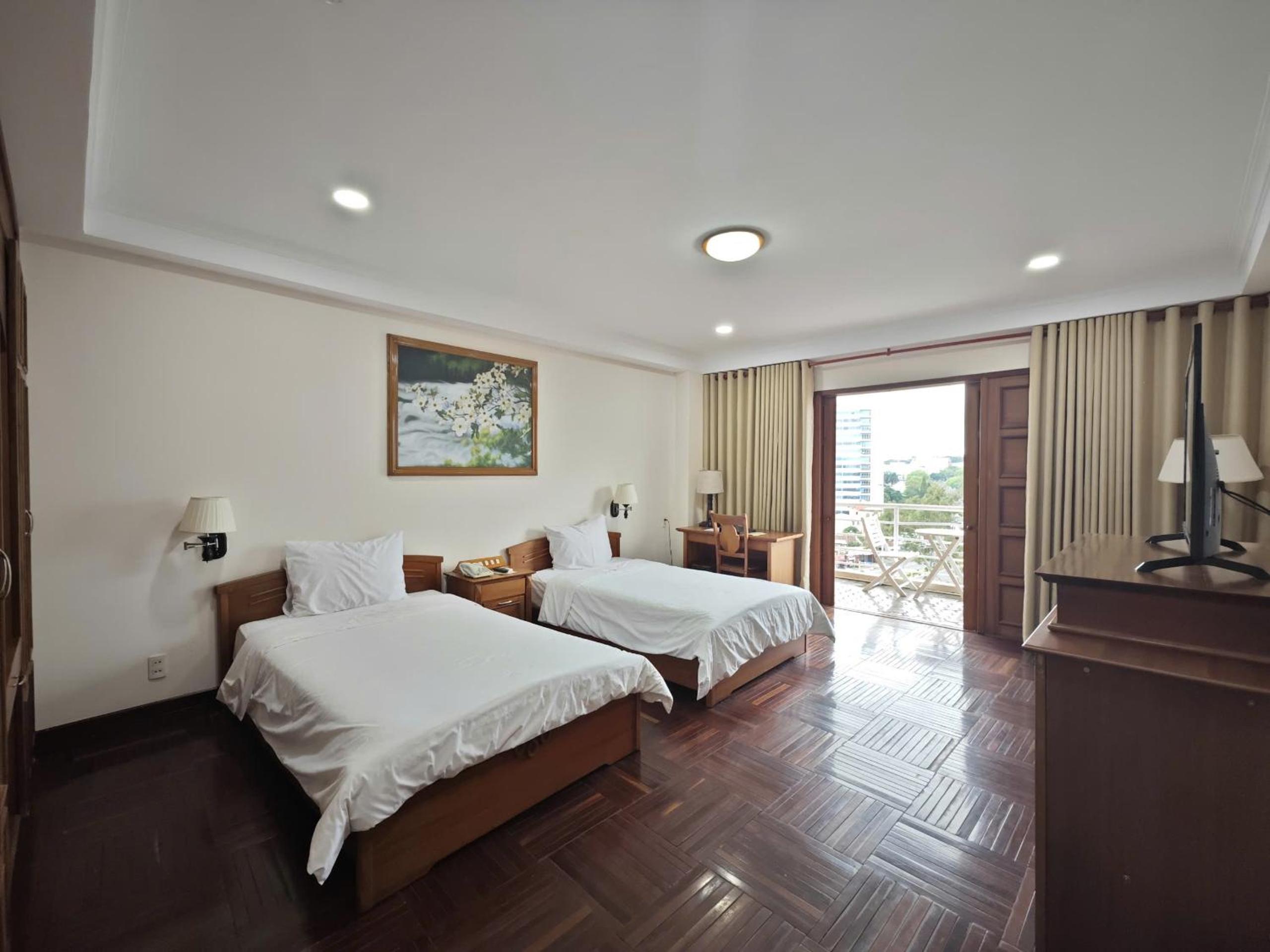 Deluxe Twin Room