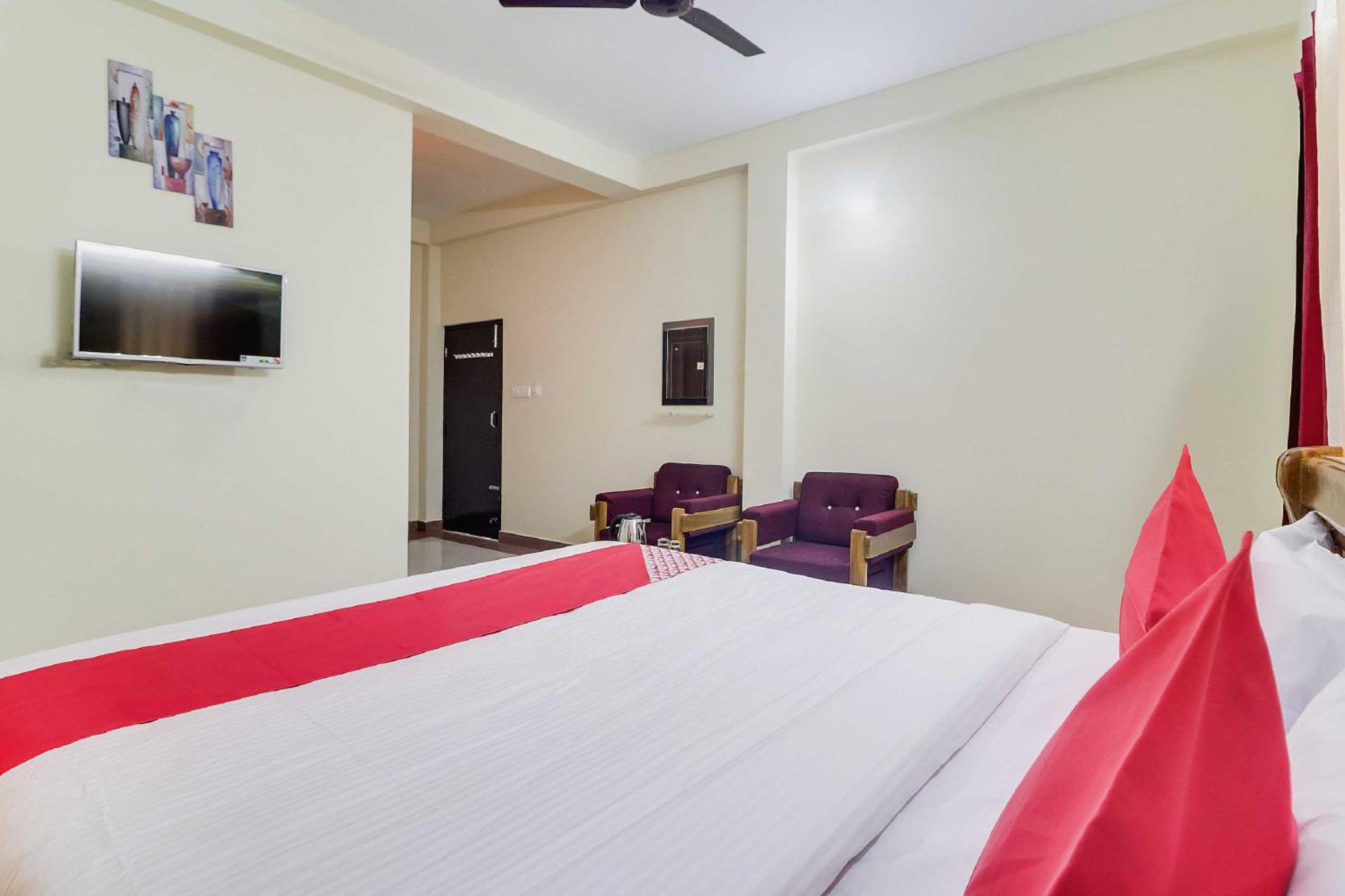 Deluxe Triple Room photo 3