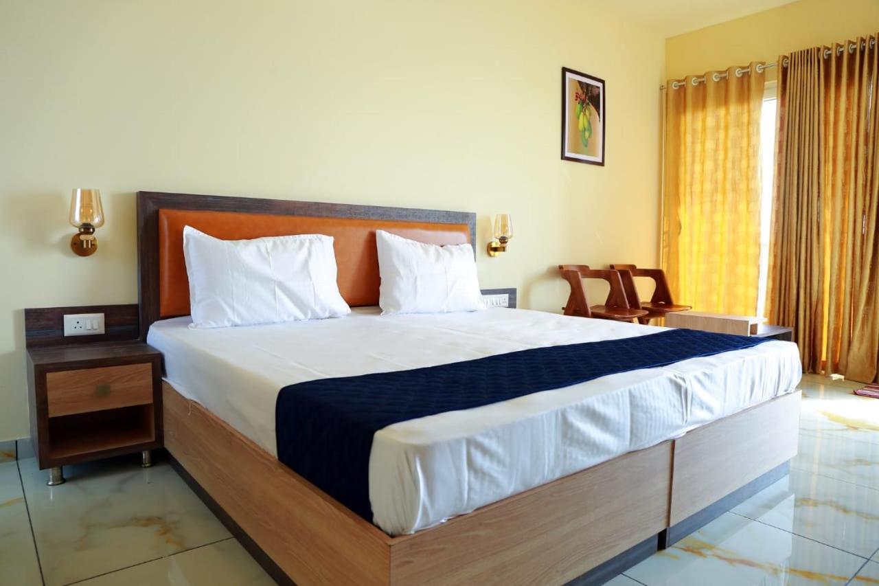 Double Room with Lake View photo 3